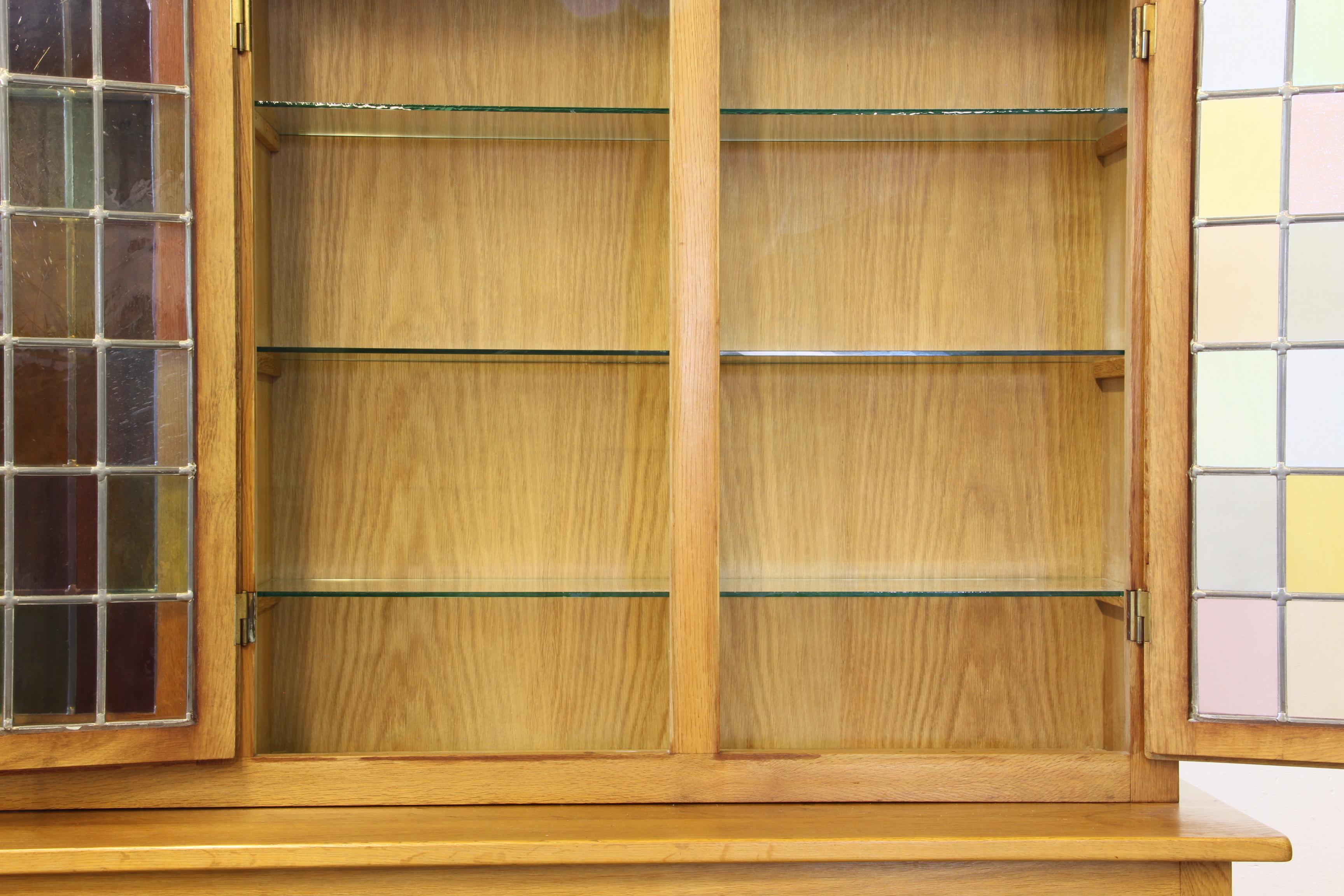 Vintage 1960 Danish Modern Oak China Display Cabinet stile Kjærnulf in vendita 9
