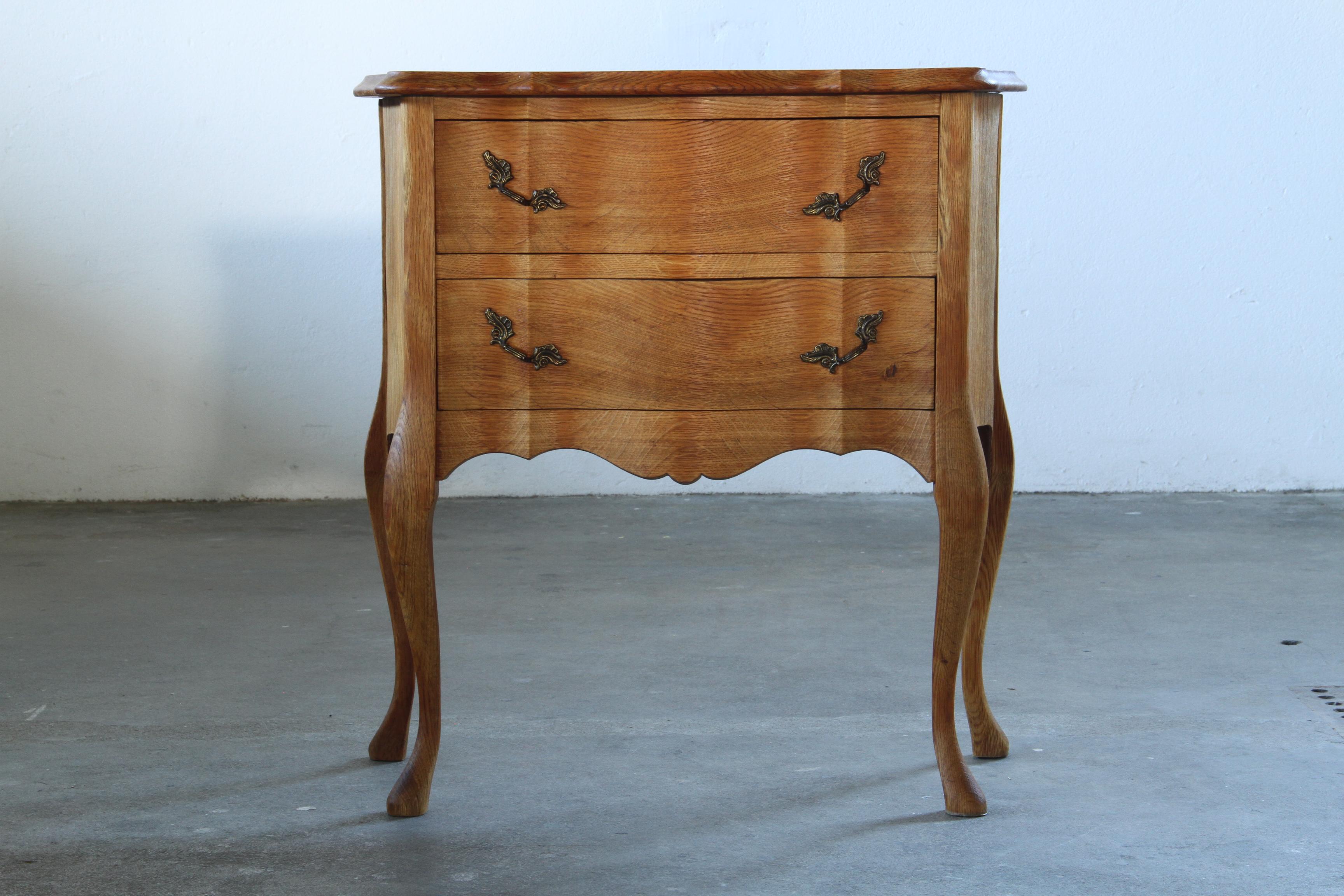 Comodini danesi moderni in Oak del 1960 - Henning Kjærnulf stile barocco in vendita 6