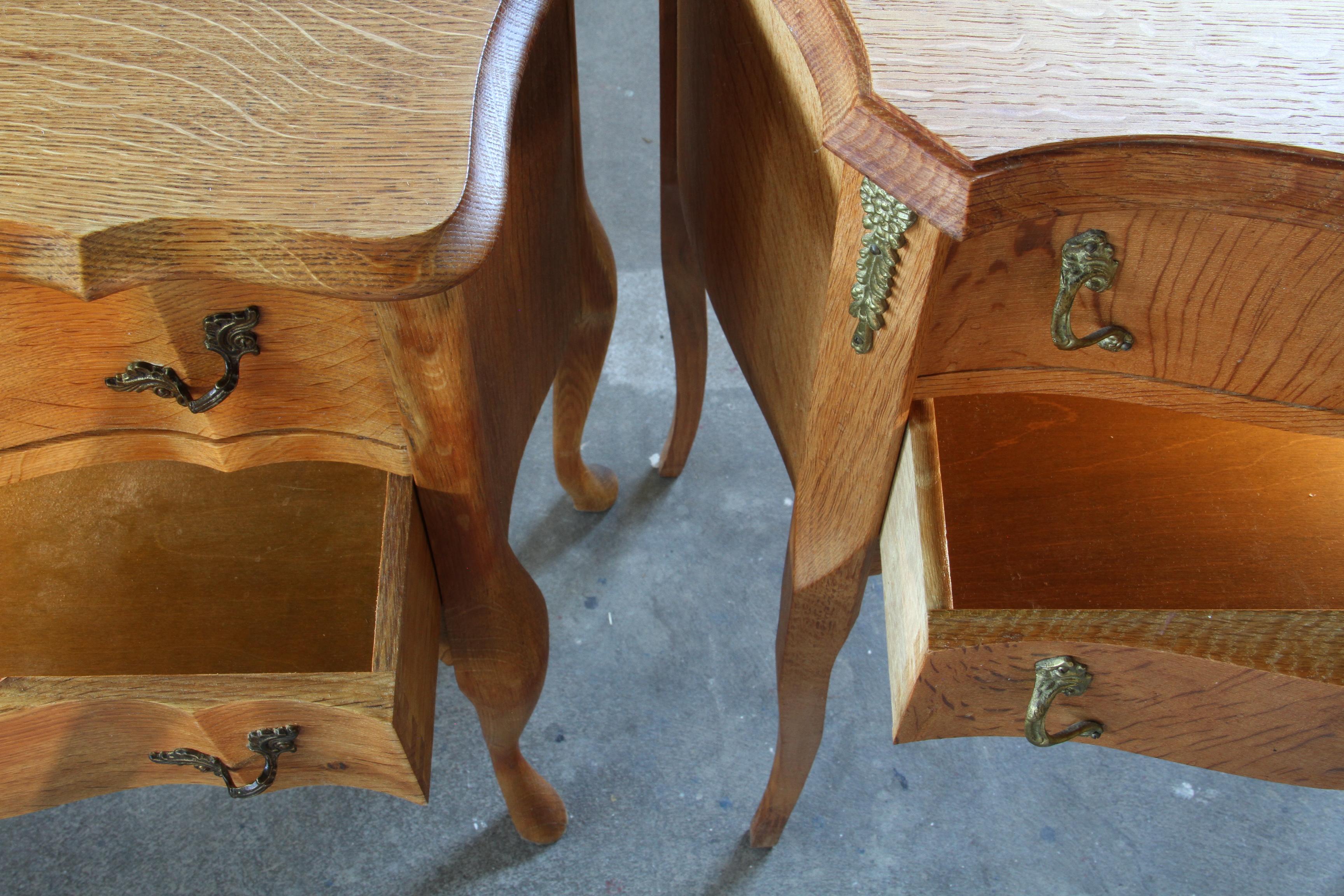 Comodini danesi moderni in Oak del 1960 - Henning Kjærnulf stile barocco in vendita 12