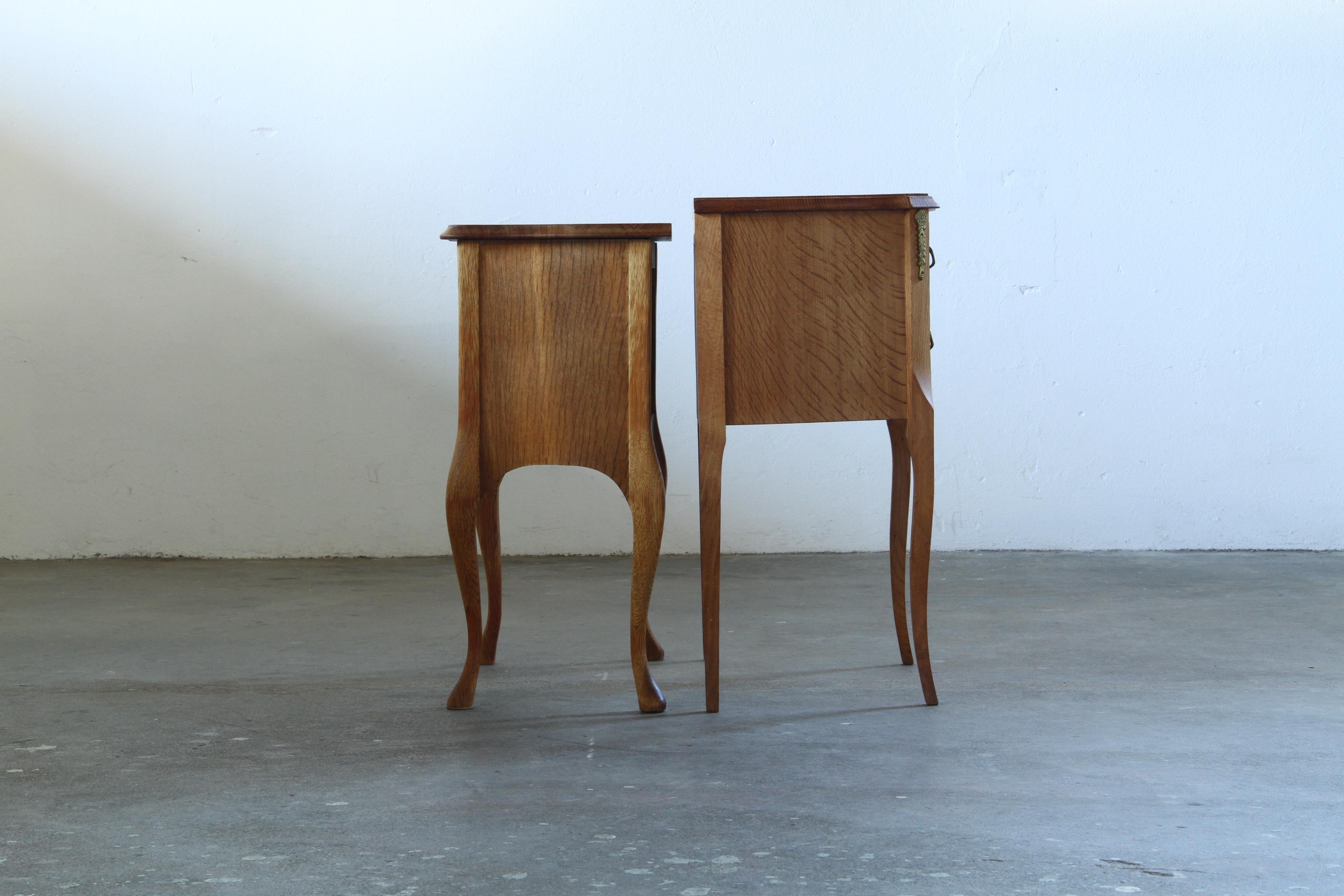 Danese Comodini danesi moderni in Oak del 1960 - Henning Kjærnulf stile barocco in vendita