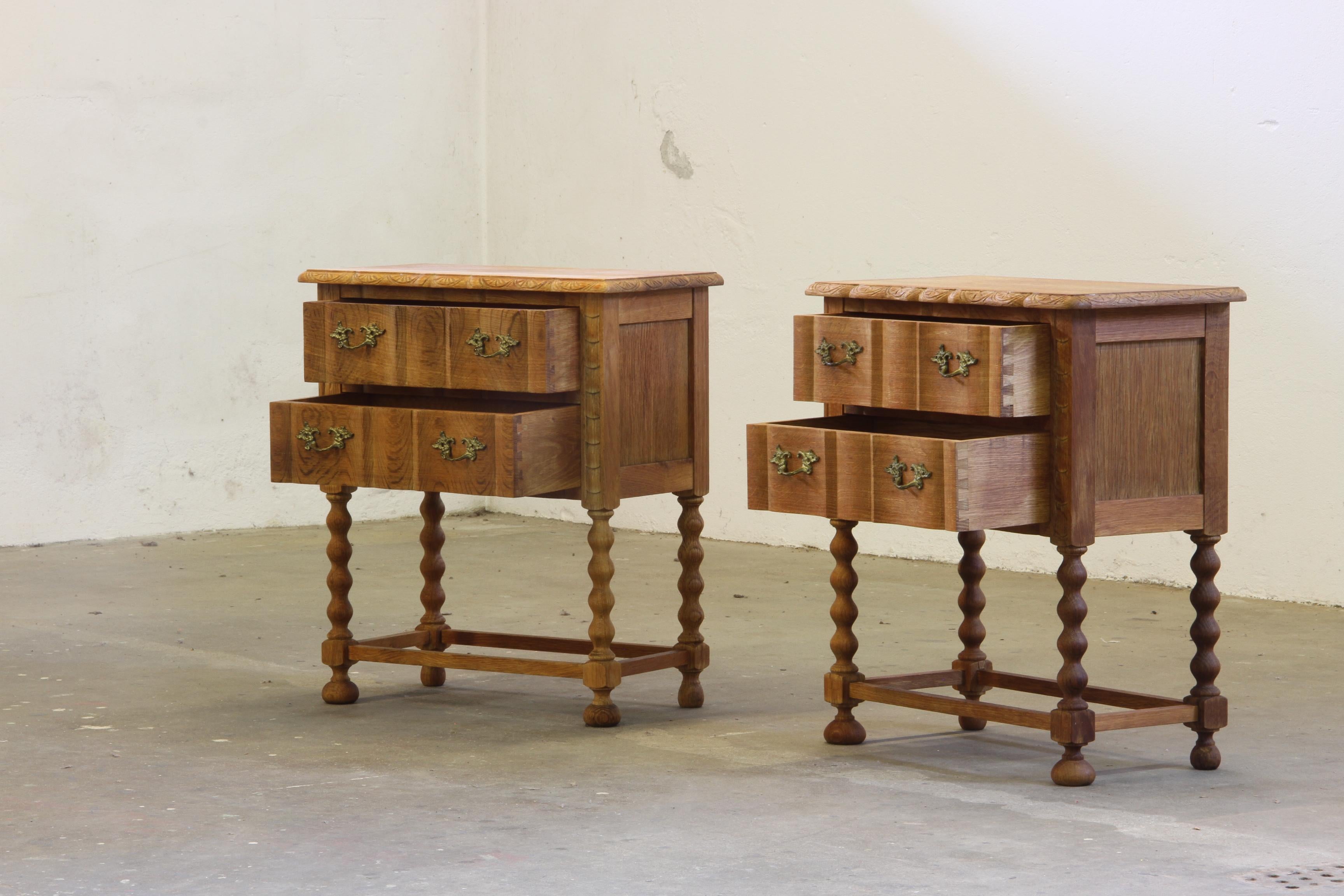Comodini in quercia moderni danesi d'epoca degli anni '60 nello stile di Henning Kjærnulf in vendita 7