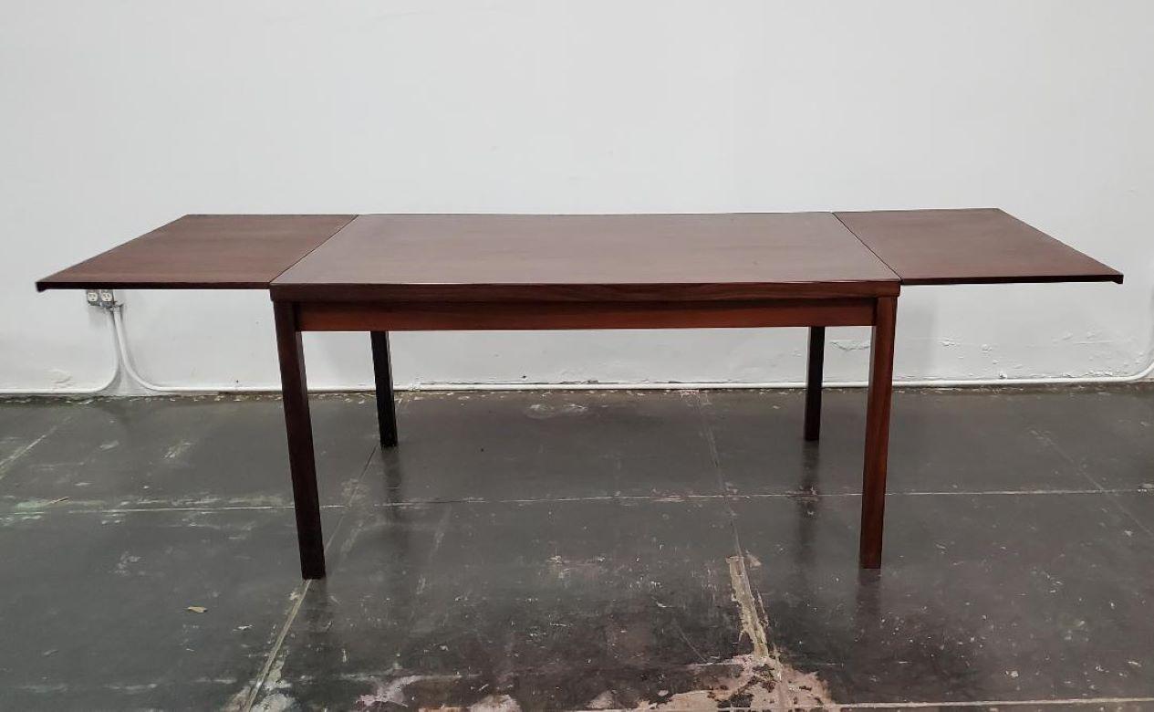 Vintage 1960s Danish Modern Rosewood Extendable Dining Table Made In Denmark For Sale 3