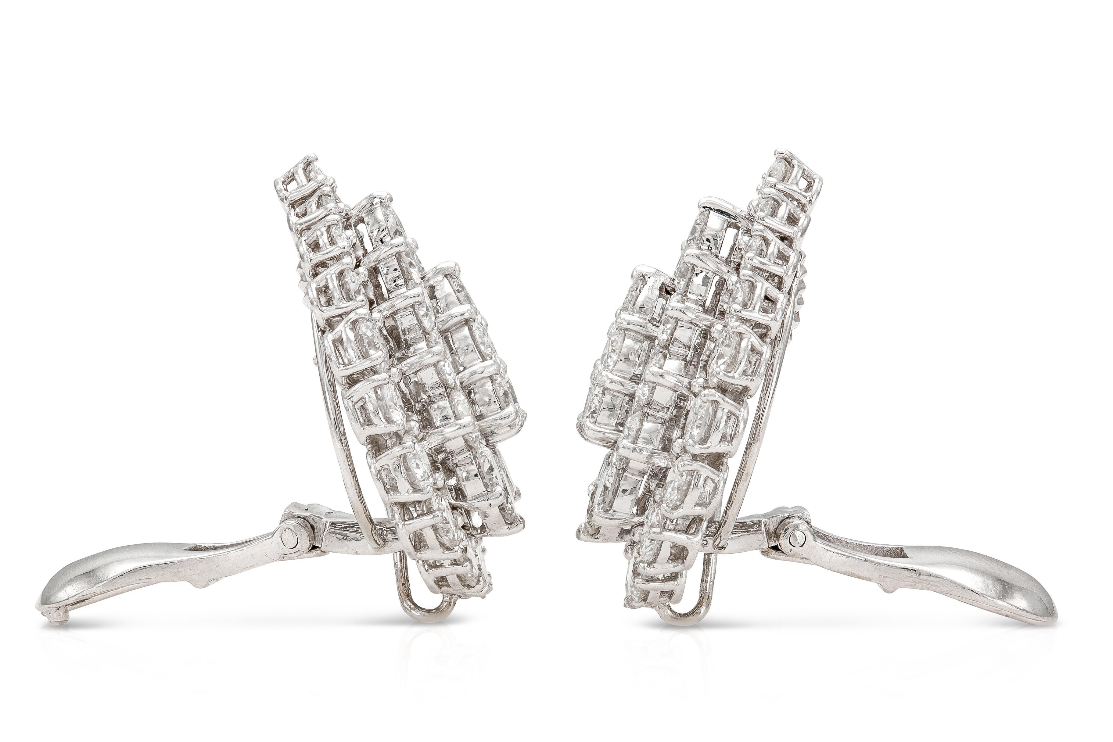 Vintage 1960er Jahre David Webb 12,00 Karat Diamant-Ohrringe (Rundschliff) im Angebot
