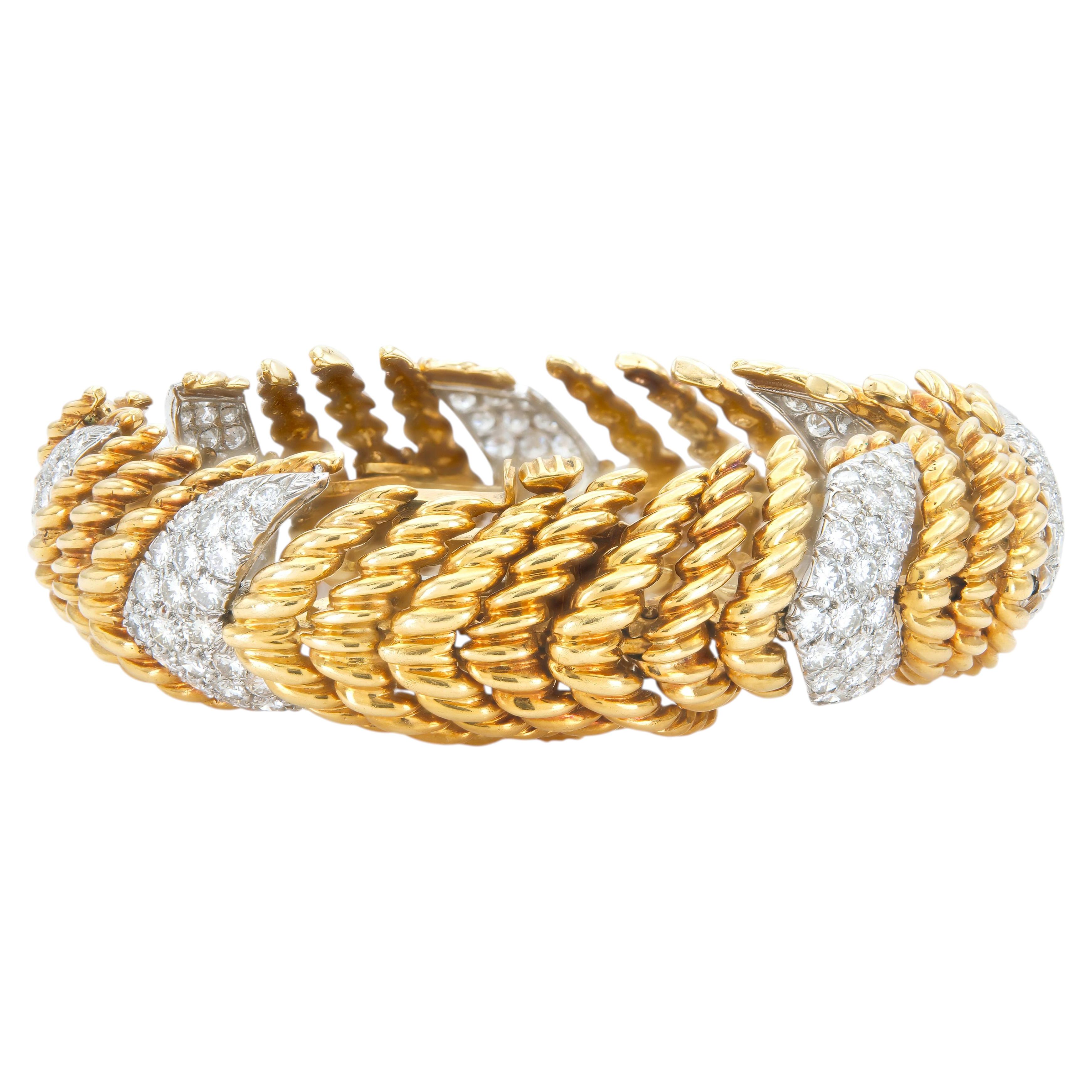 Pre-owned David Webb Vintage 1960s 13.00 Carat Diamond And Gold Bracelet In Multi