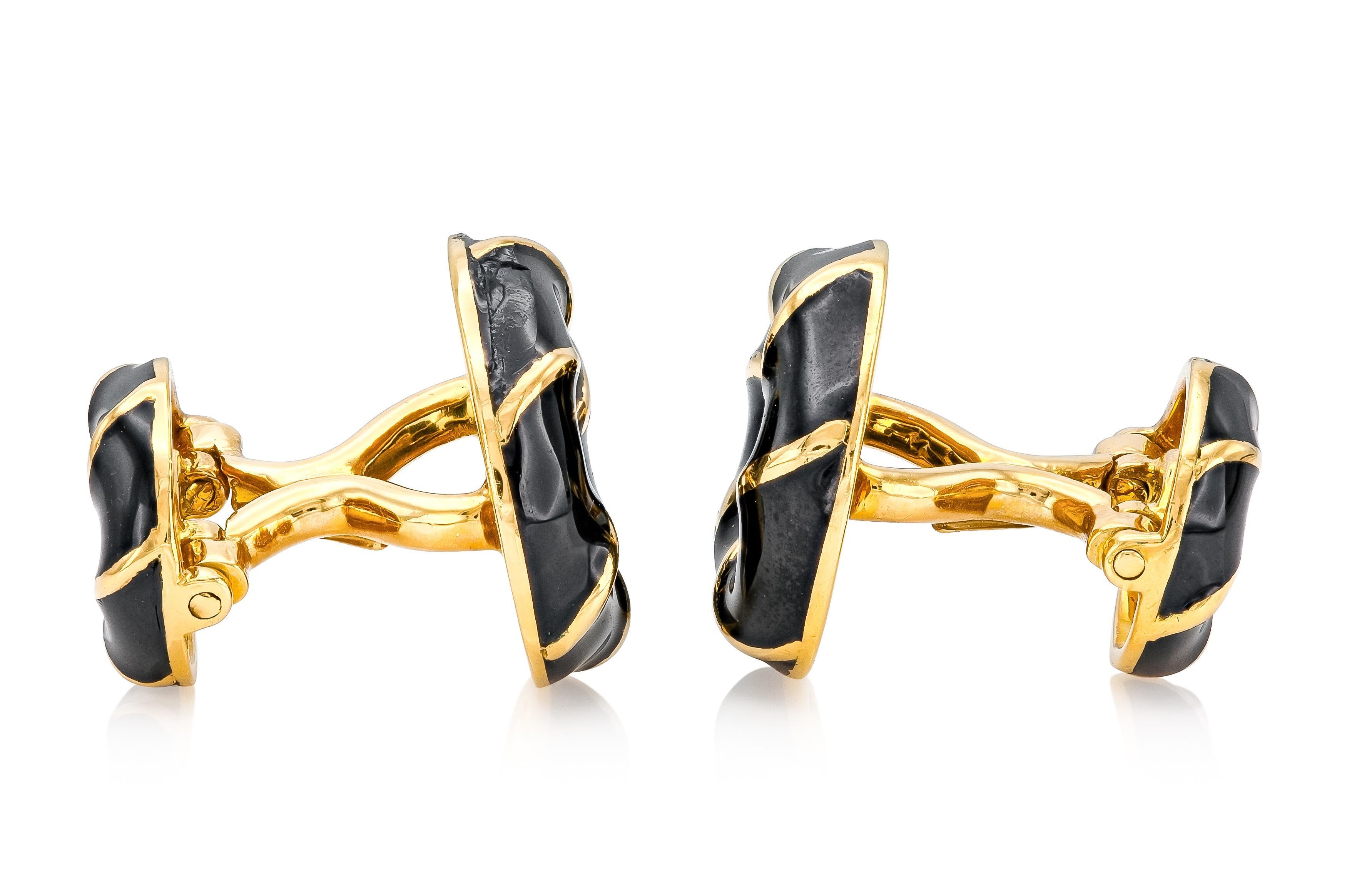 Vintage 1960s David Webb Black Enamel Cufflinks In Good Condition For Sale In New York, NY