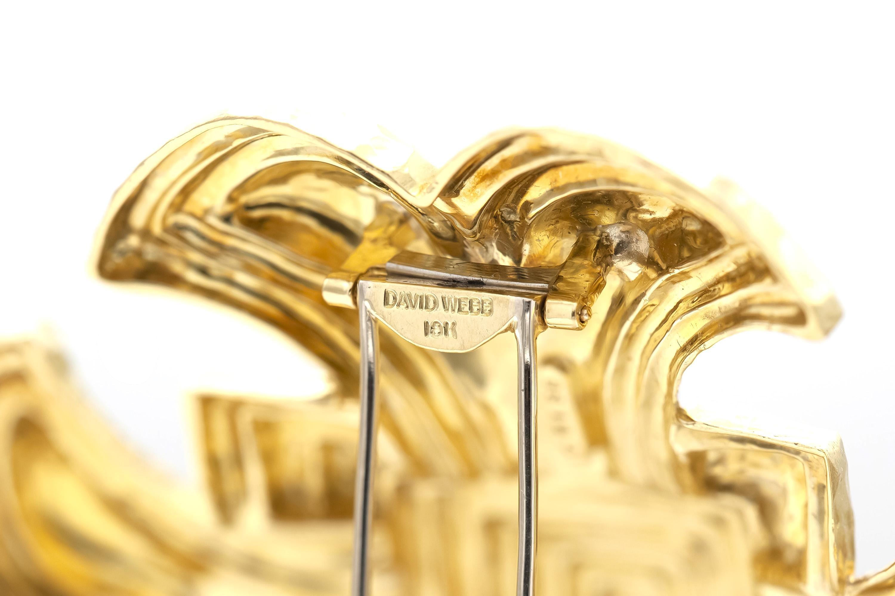 Women's Vintage 1960s David Webb Gold Maltese Cross Brooch For Sale