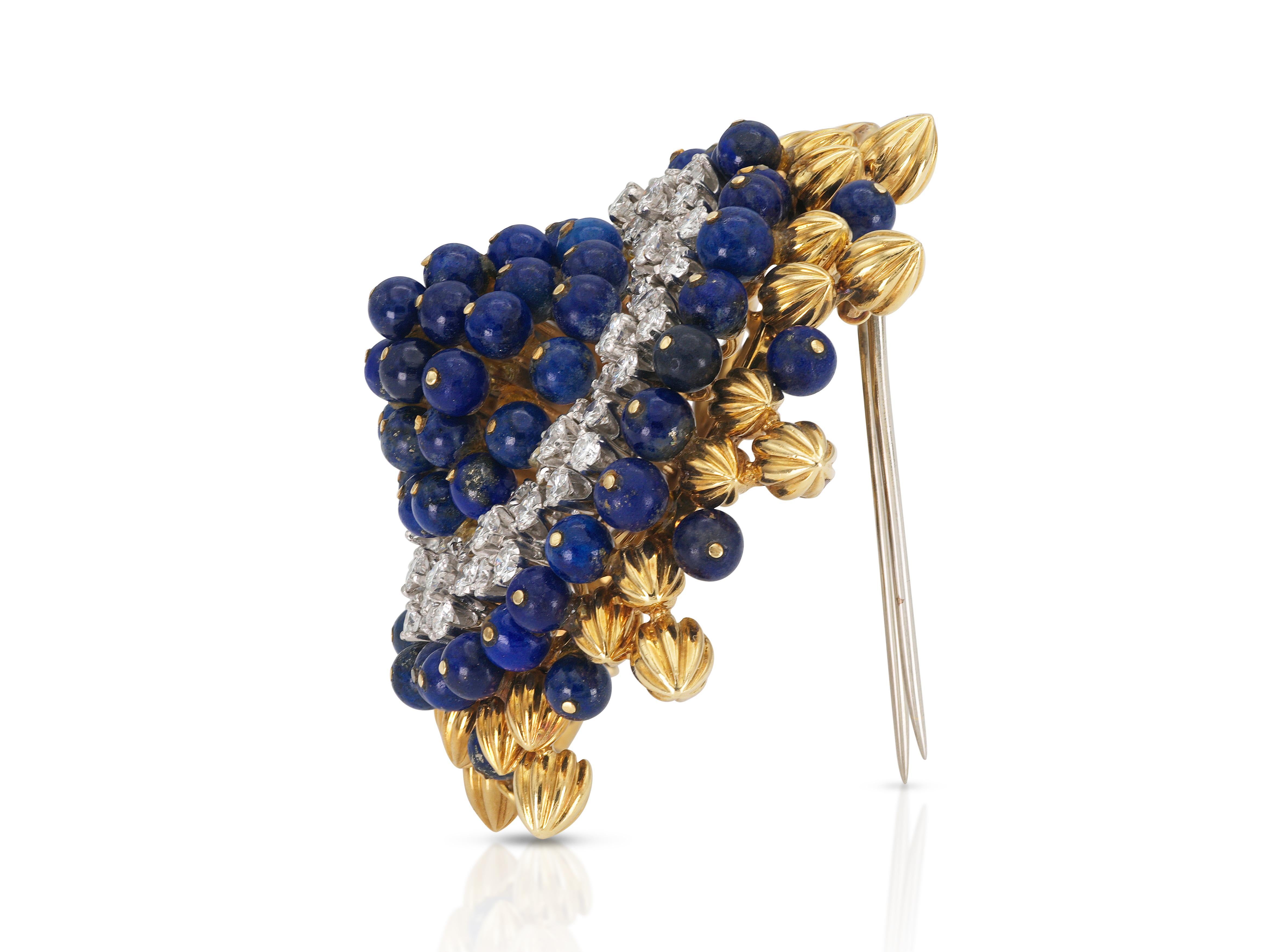 Round Cut Vintage 1960s David Webb Lapis, Diamond & Gold Brooch For Sale