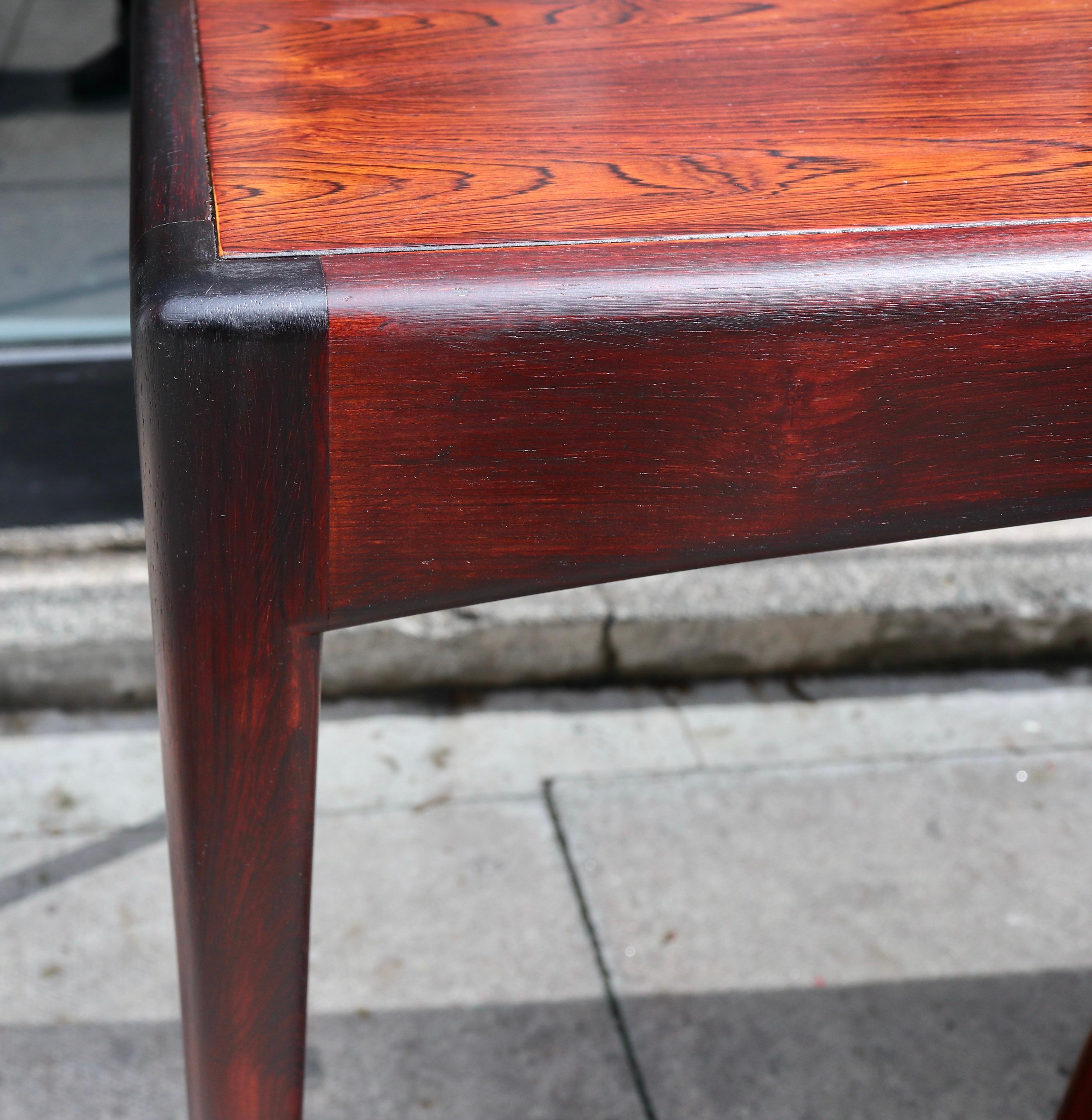 Table de bureau/table console moderne des années 1960 en bois de rose Rio, Kristian Vedel Bon état - En vente à London, GB