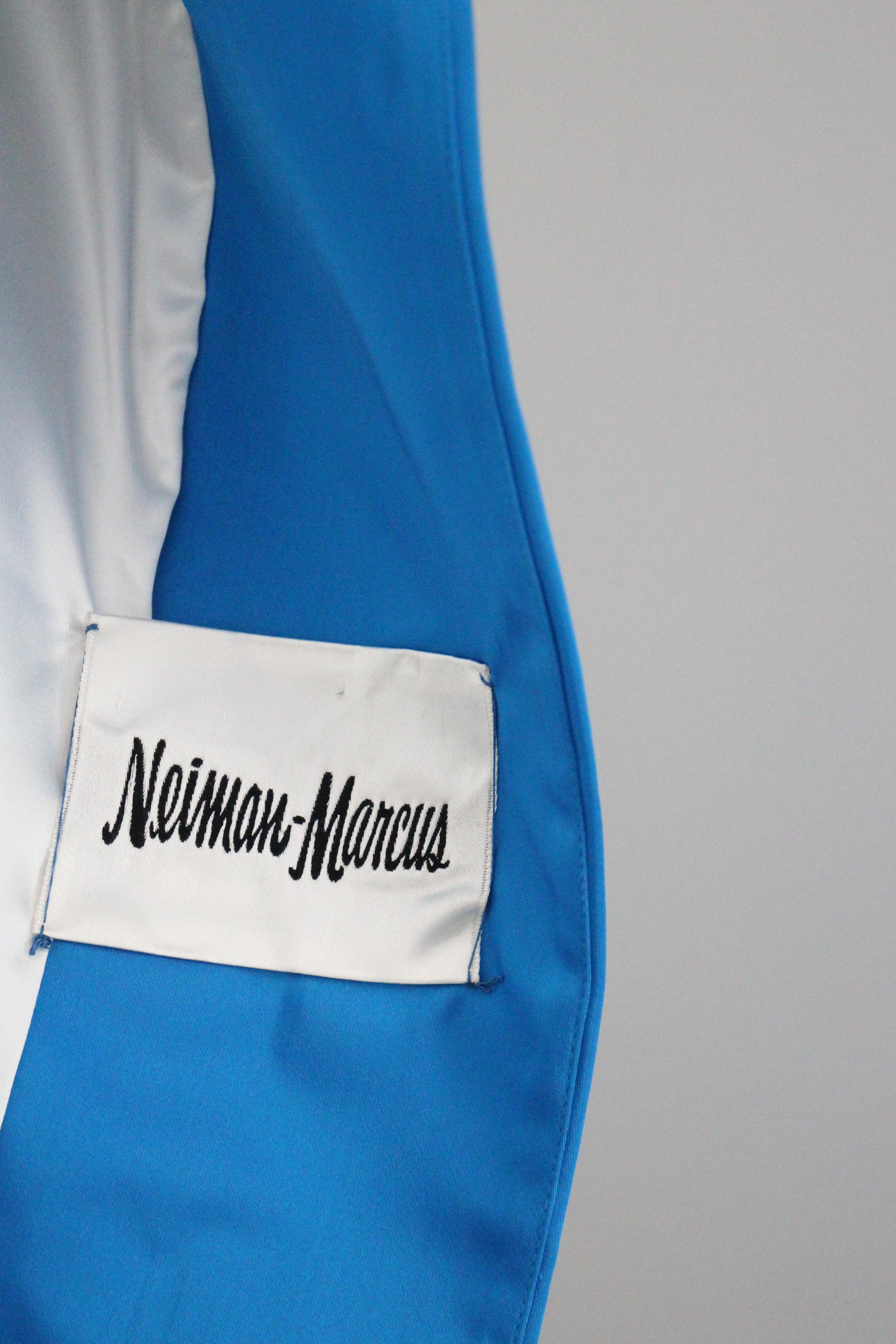 Plumífero vintage azul eléctrico de los años 60 Neiman Marcus UK 10-14 US 6-10 en venta 7
