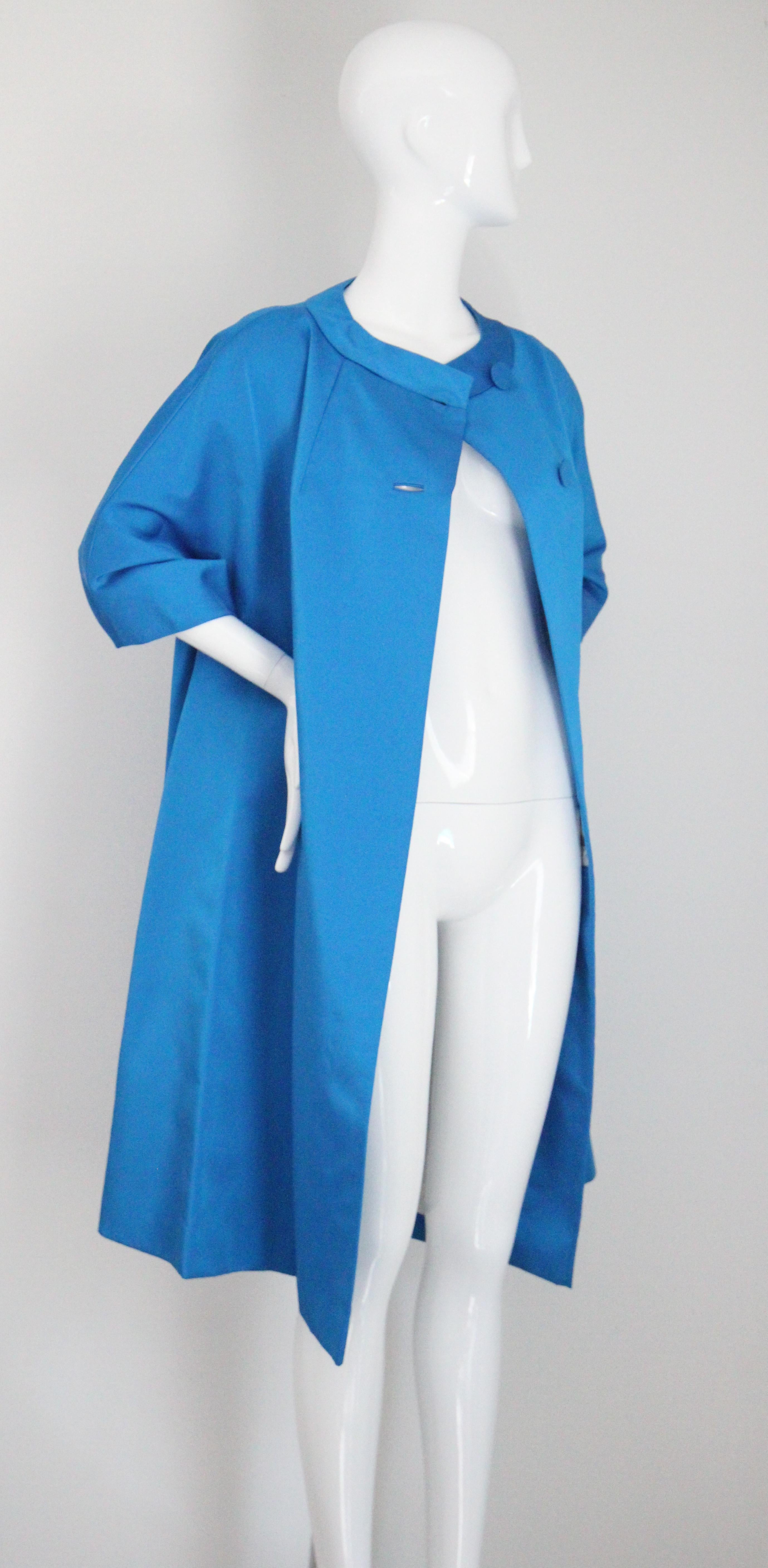 Plumífero vintage azul eléctrico de los años 60 Neiman Marcus UK 10-14 US 6-10 en venta 4