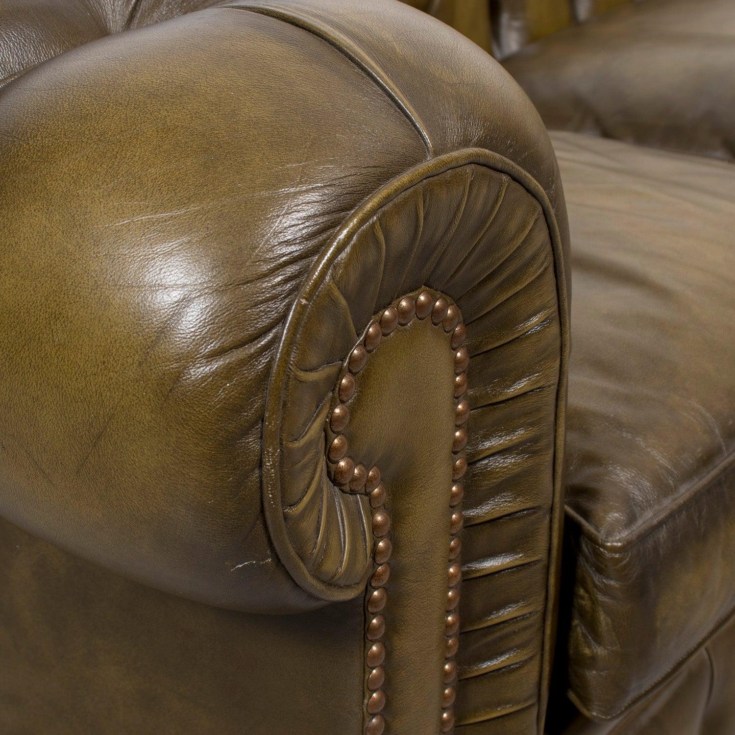 Vintage 1960s English Chesterfield Sofa in Olive Green Leather For Sale 7