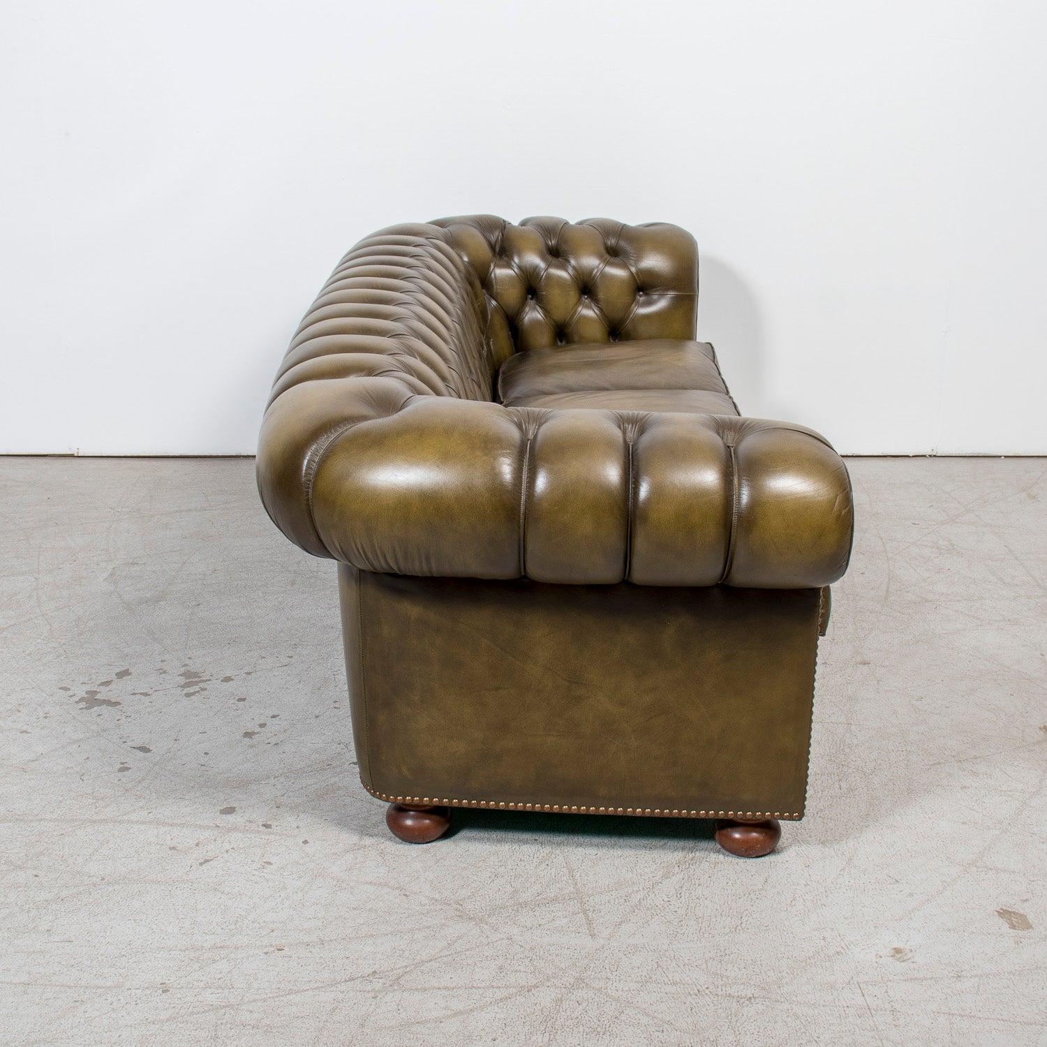 Vintage 1960s English Chesterfield Sofa in Olive Green Leather For Sale 11