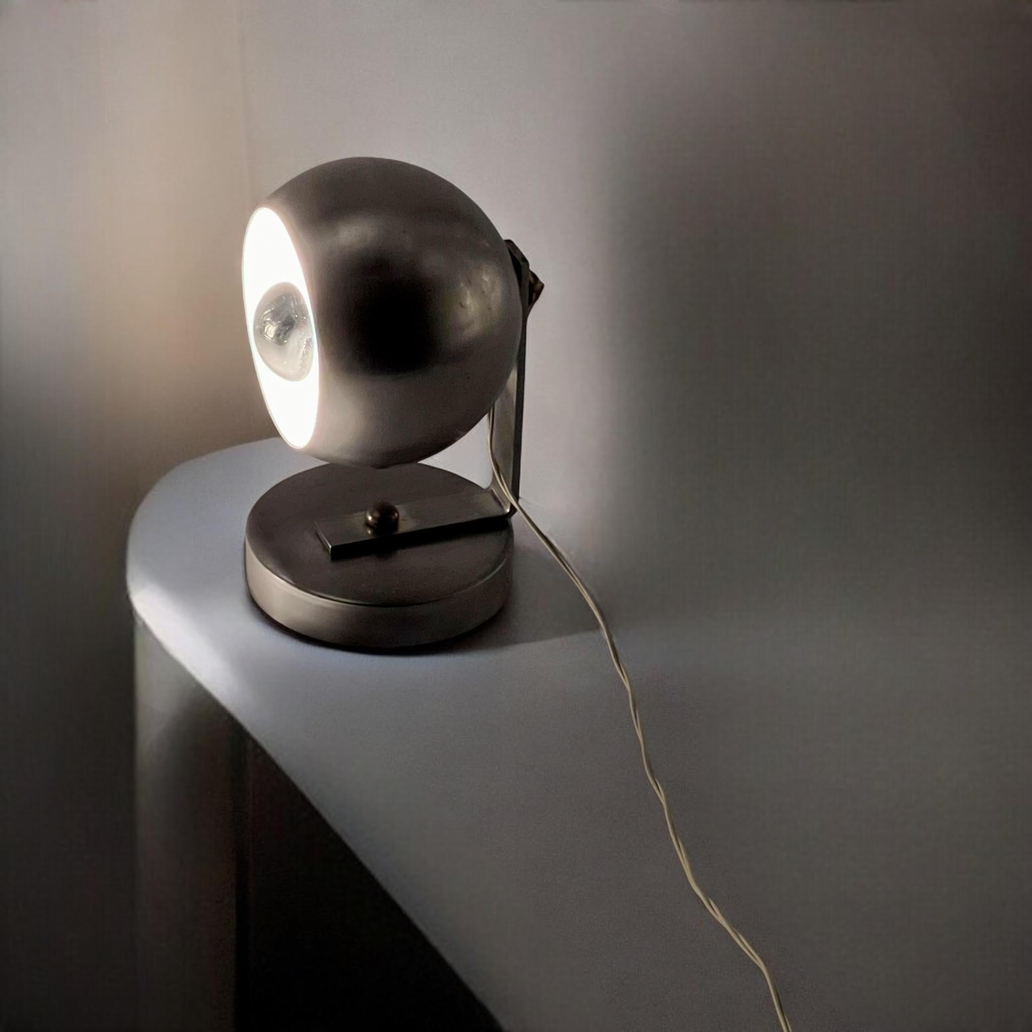 Space Age Vintage 1960s Eyeball Table Lamp - MCM Design Italian Lighting