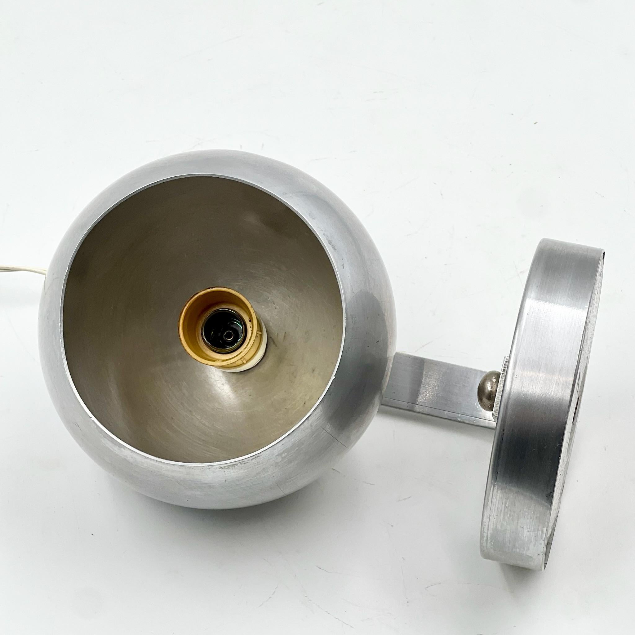 Vintage 1960s Eyeball Table Lamp - MCM Design Italian Lighting 2