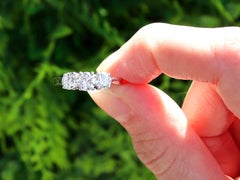 Bague vintage française en or blanc 18 carats avec trilogie de diamants de 1,23 carat, années 1960