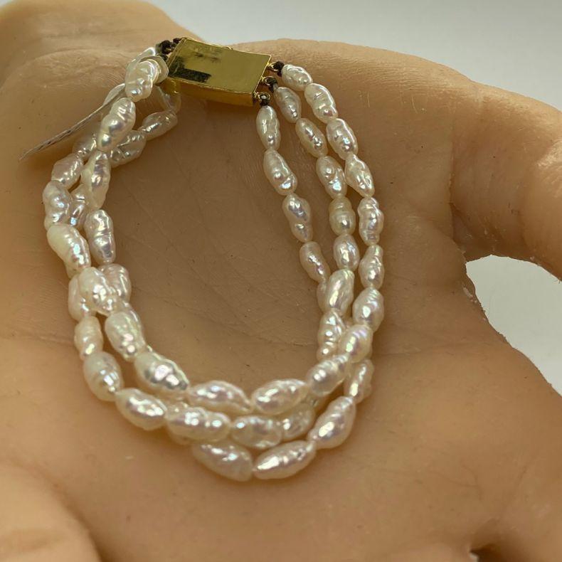 Women's Vintage 1960's Freshwater Pearl Bracelet, Triple stand For Sale