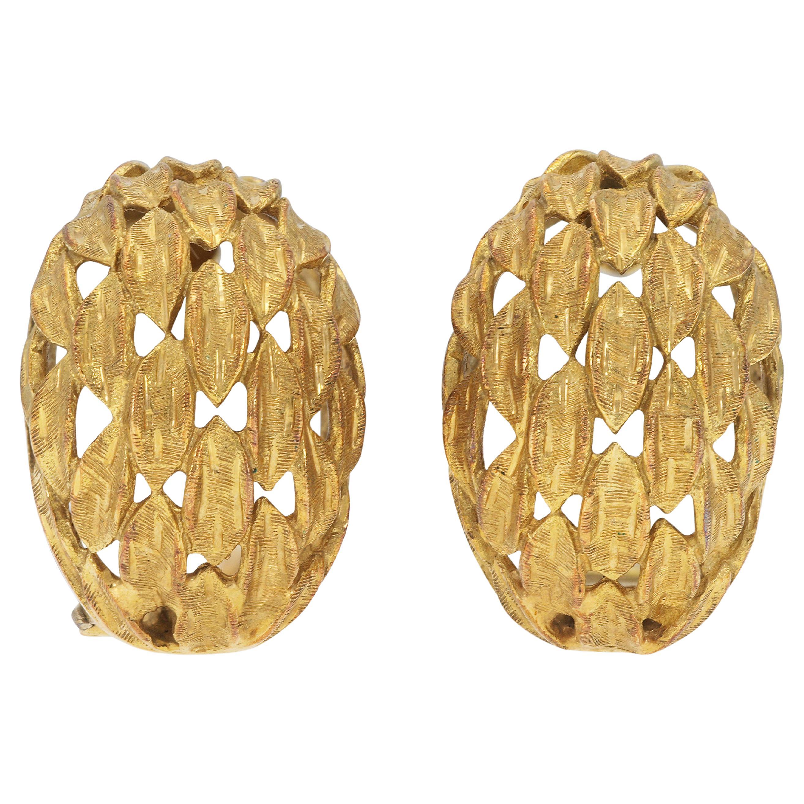 Vintage 1960s Boucles d'oreilles d'or en forme de dôme de plumes