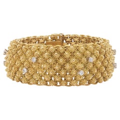 Vintage 1960s Gold Flowers Wide Bracelet with Diamonds