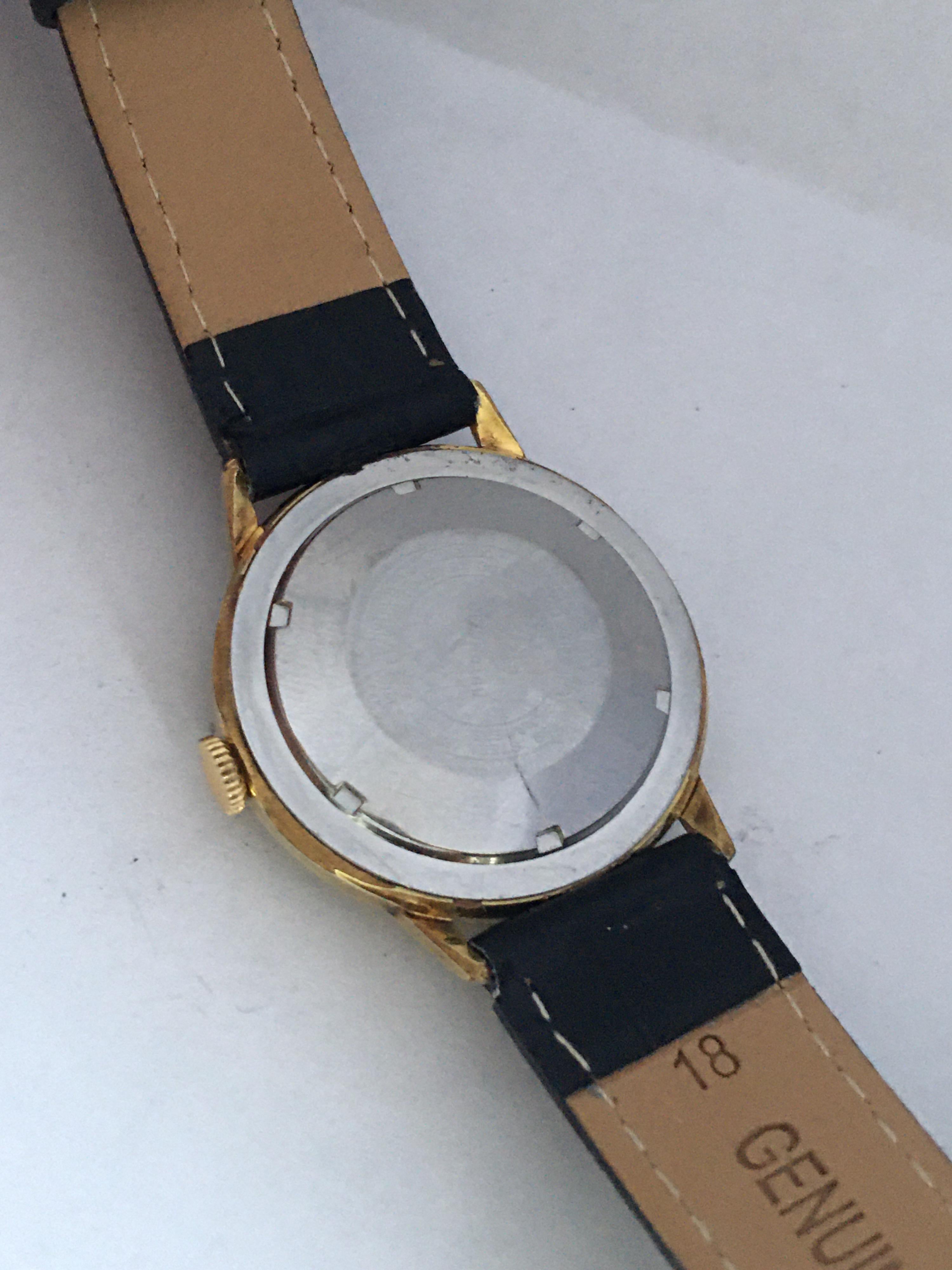 Vintage 1960s Gold-Plated and Stainless Steel Back Waltham Automatic Watch In Good Condition For Sale In Carlisle, GB
