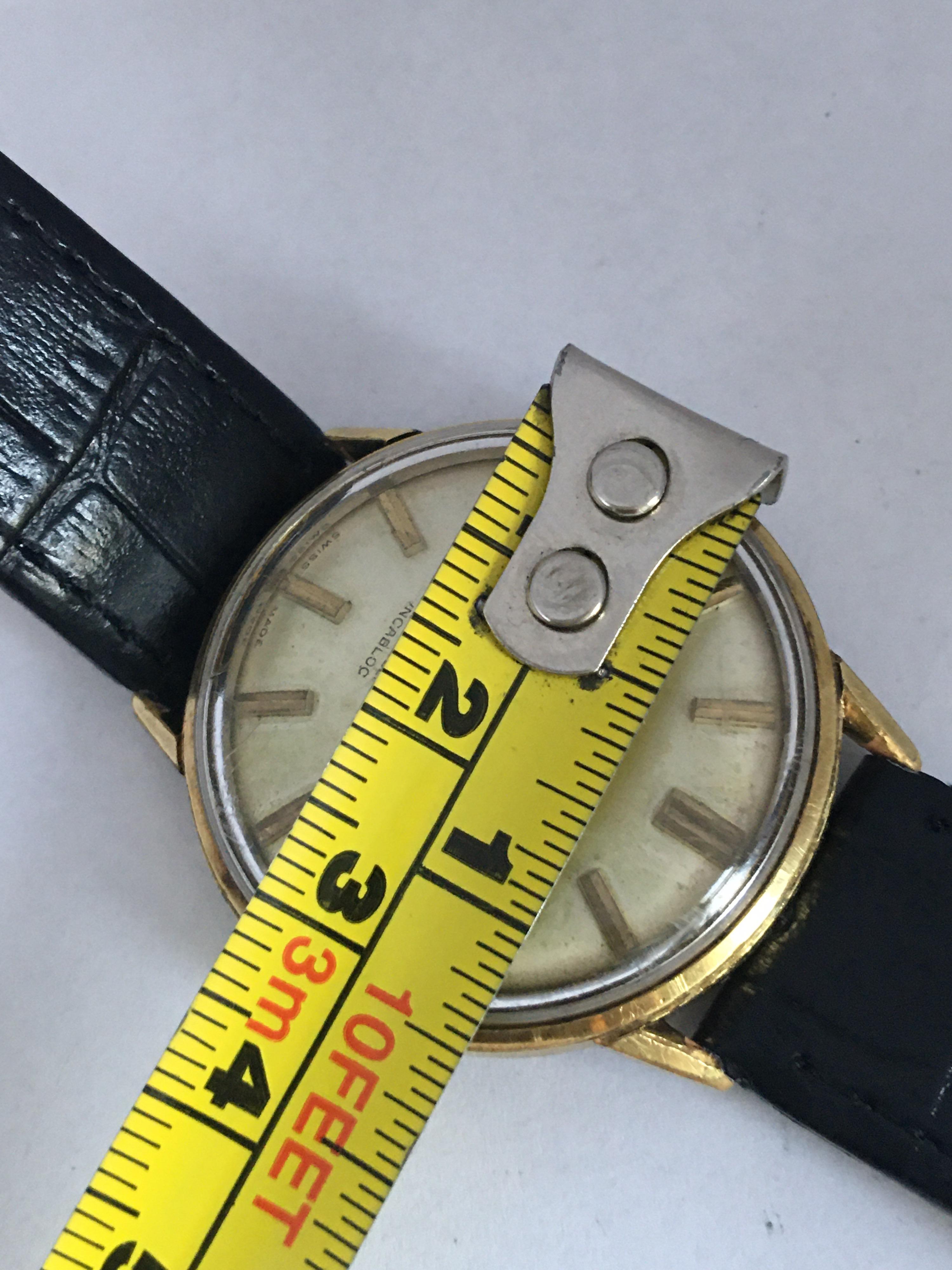 Vintage 1960s Gold-Plated and Stainless Steel Back Waltham Automatic Watch For Sale 1