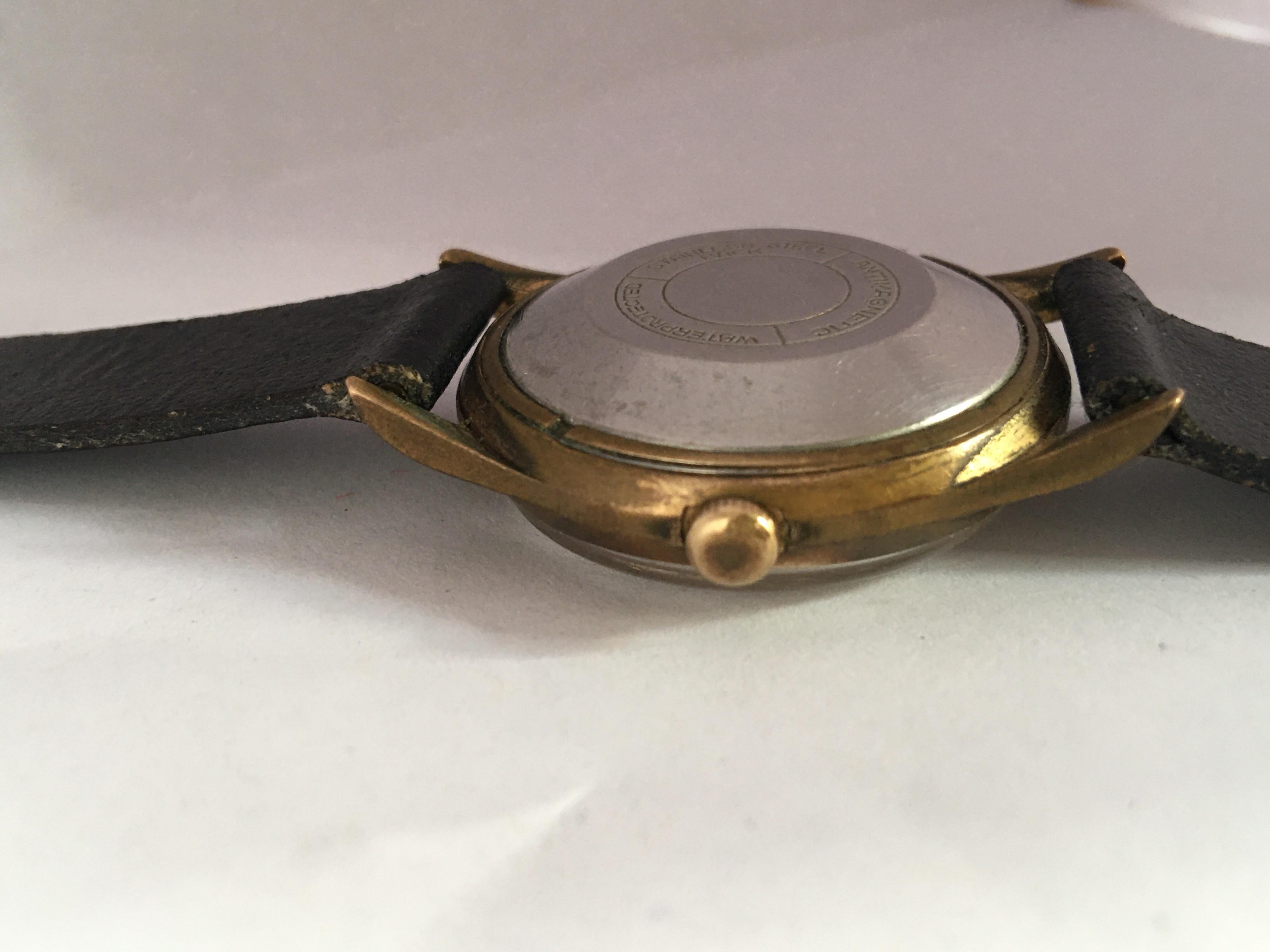 Vintage 1960s Gold-Plated and Stainless Steel Back 25Jewels Automatic Wristwatch For Sale 3