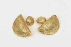 Vintage 1960's Gold Plated Textural Pagoda Design Clip On Earrings