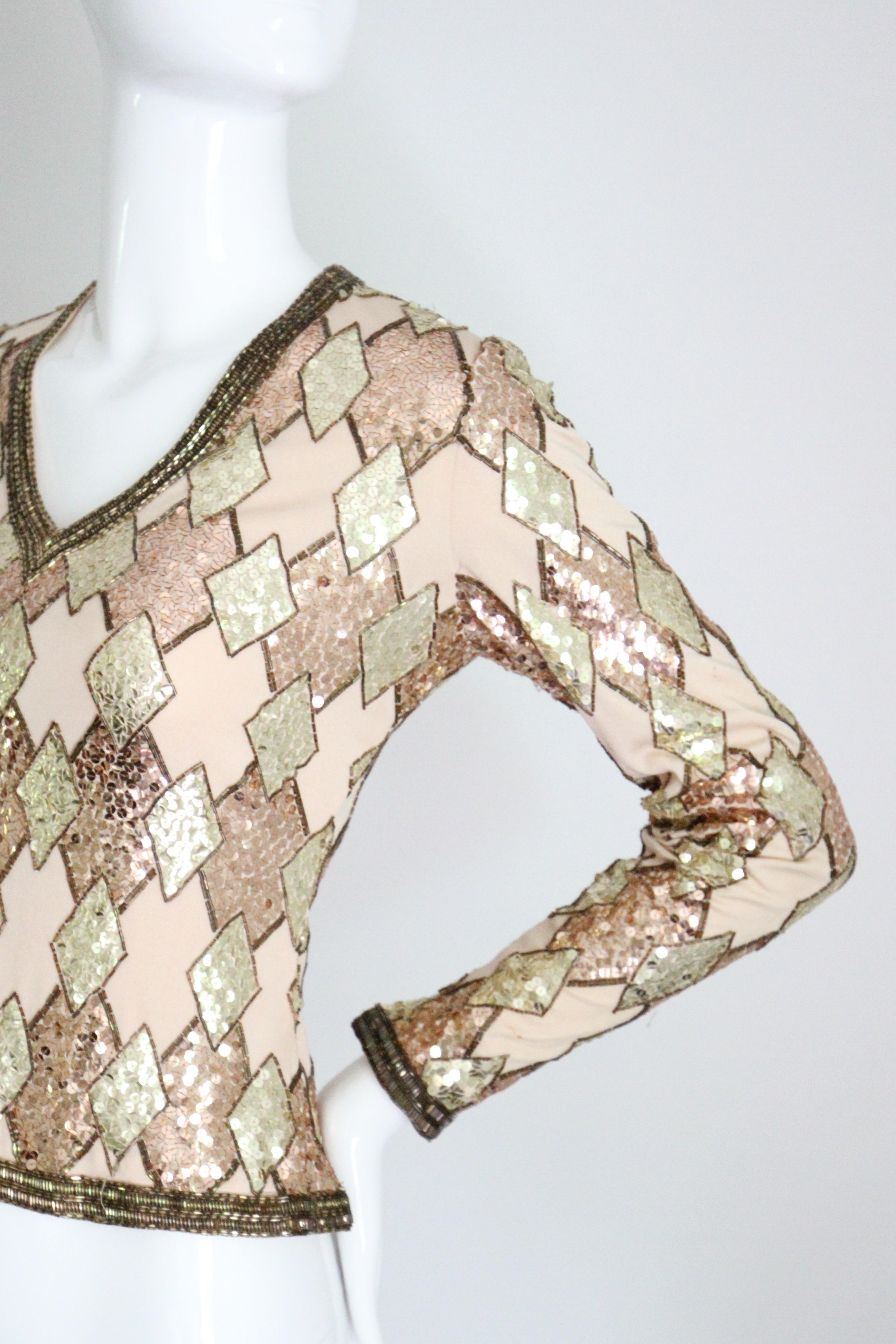 Vintage 1960s gold sequin beaded blouse 1960s jersey beaded top UK 8 US 4 in vendita 2