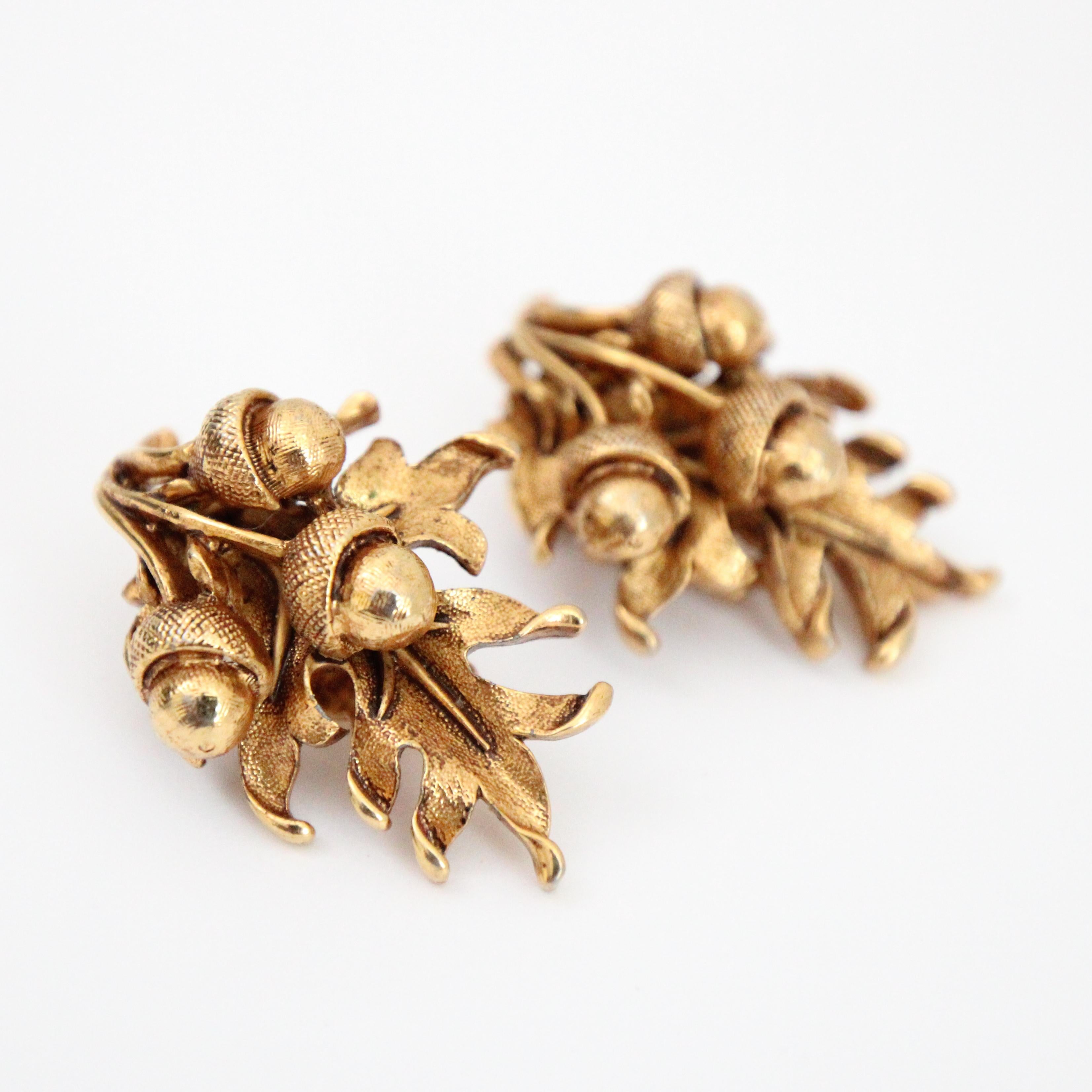 Vintage 1960's goldene Eichel Clip auf Ohrringe 1960s Eichel Schmuck Ohrringe im Zustand „Gut“ im Angebot in Cheltenham, GB