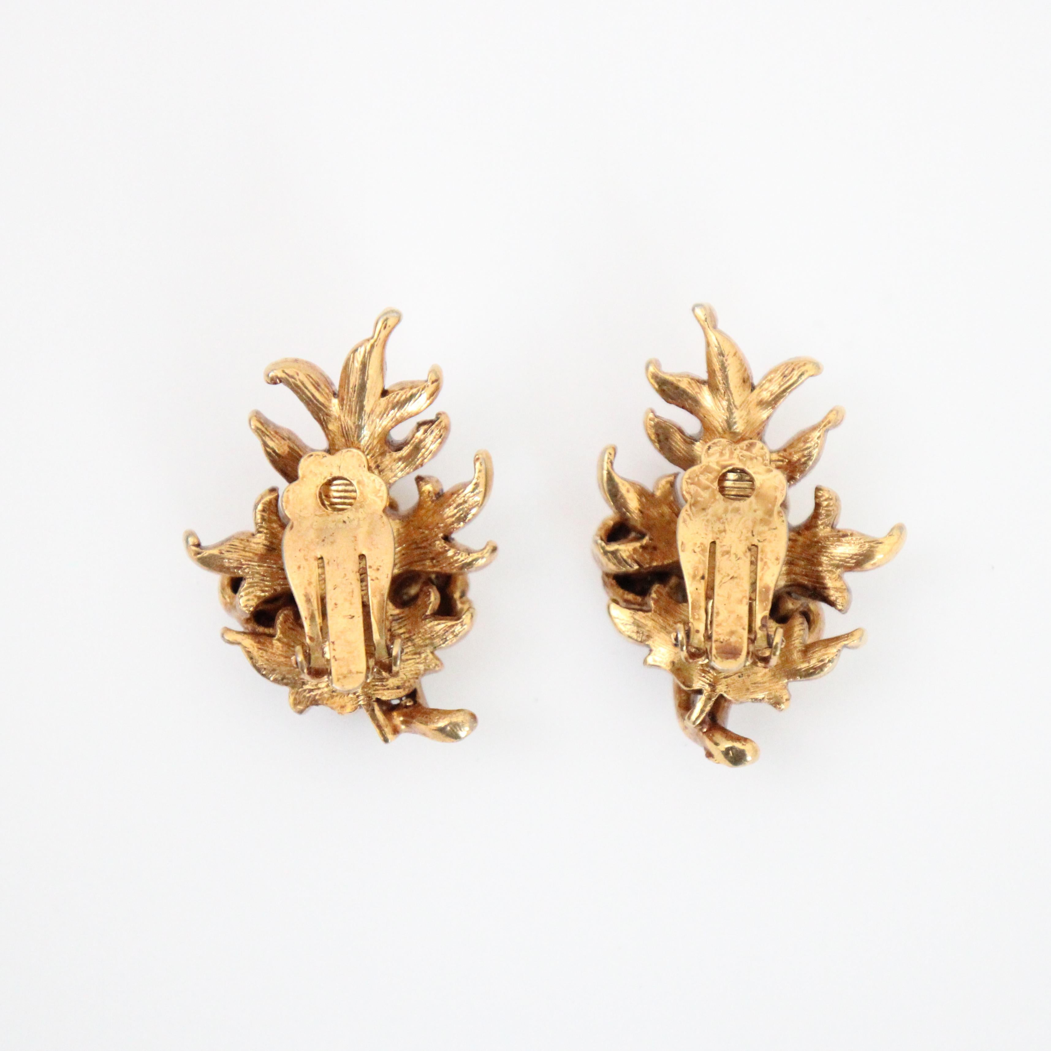Vintage 1960's goldene Eichel Clip auf Ohrringe 1960s Eichel Schmuck Ohrringe für Damen oder Herren im Angebot