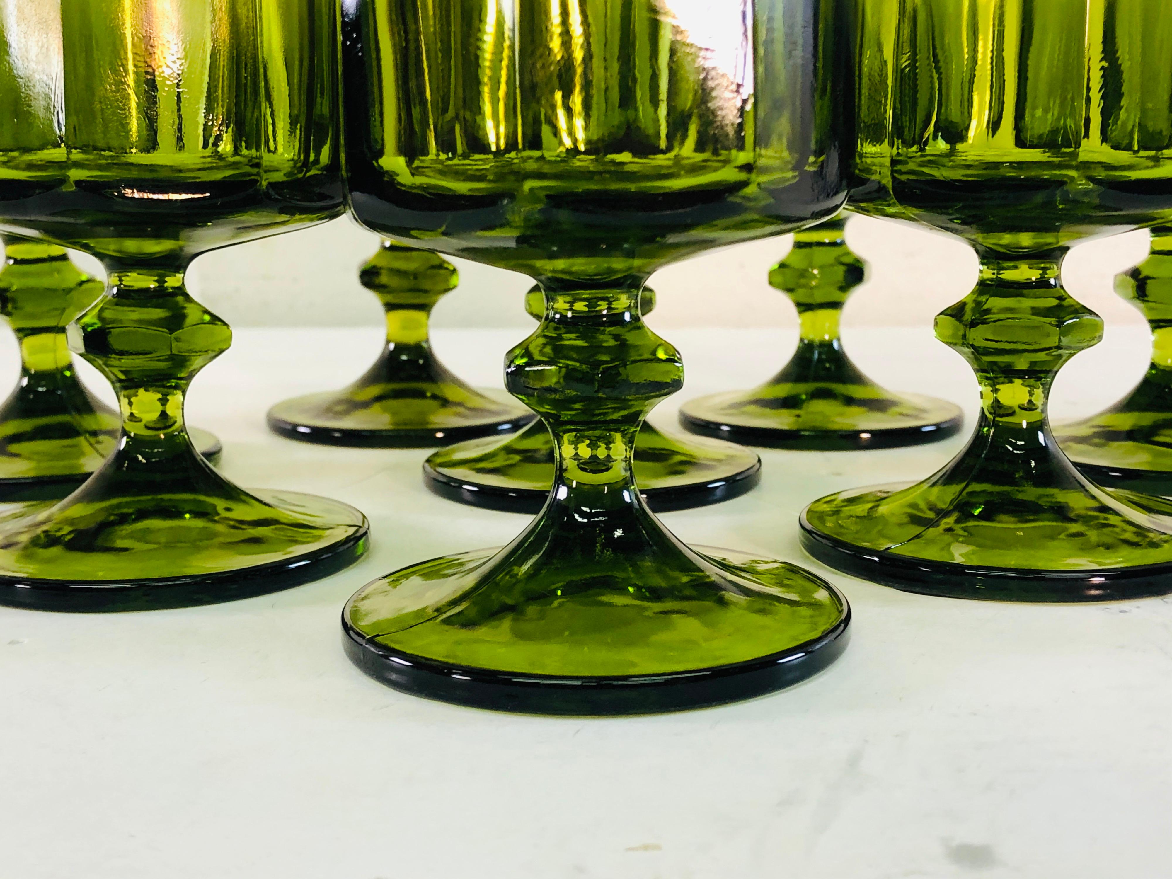 Vintage 1960s Green Glass Tall Water Stems, Set of 8 In Good Condition For Sale In Amherst, NH