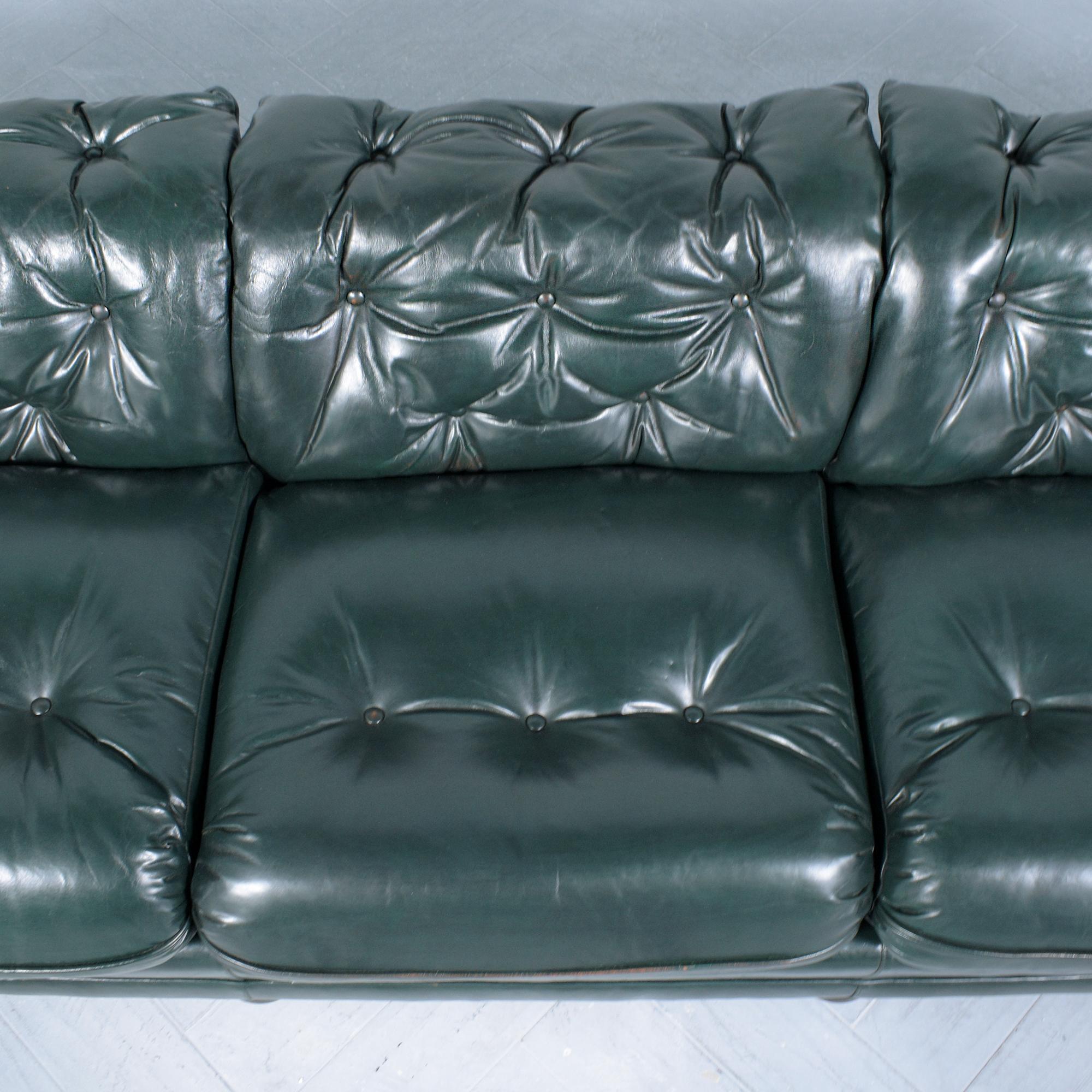 1960s Vintage Emerald Green Tufted Chesterfield Leather Sofa 6