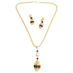 Vintage 1960s Hattie Carnegie Necklace & Earrings W Rhinestones Onyx & Pearls