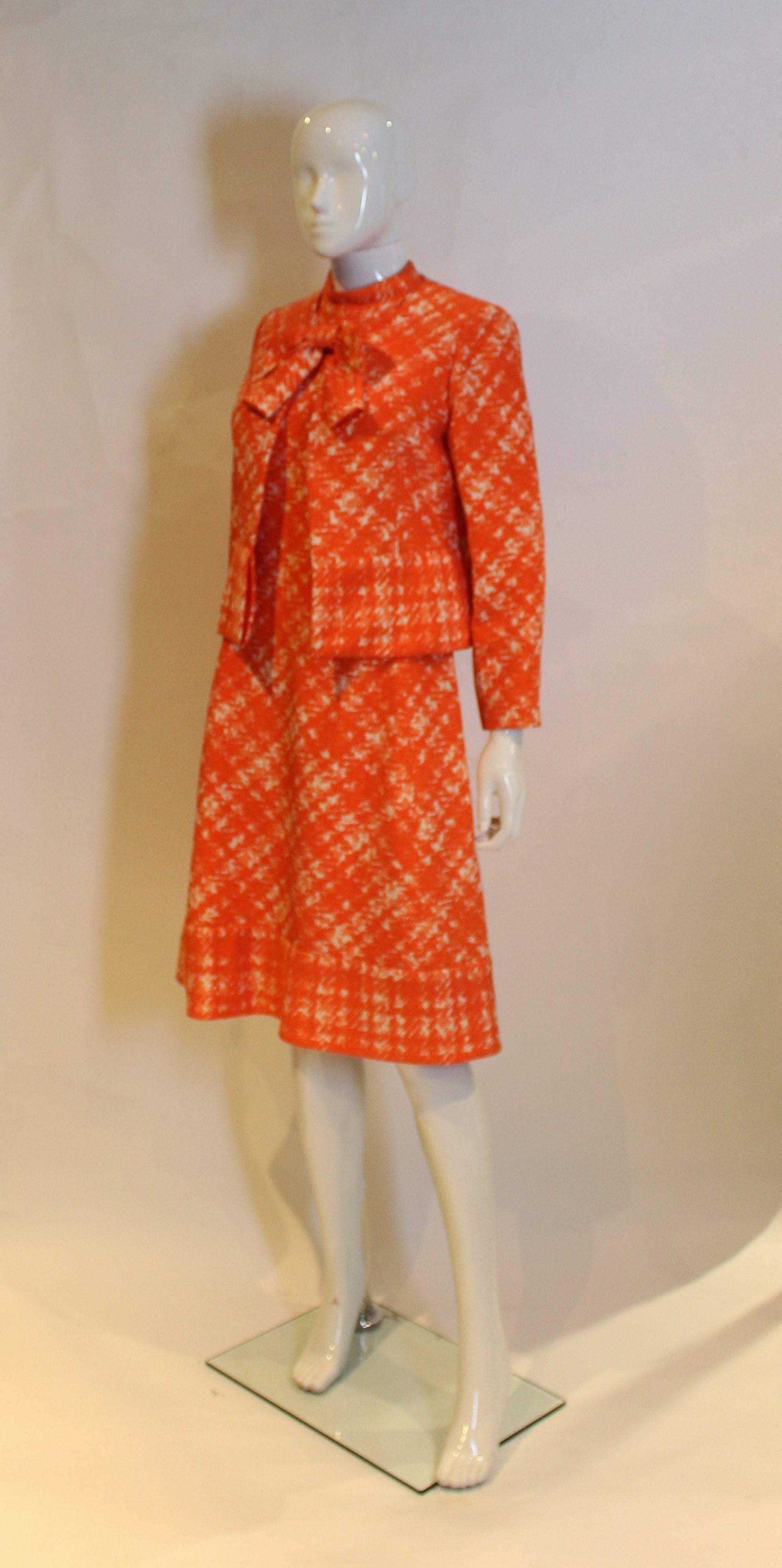 Vintage 1960er Jahre Haute Couture Balmain Kleid und Jacke (Rot) im Angebot