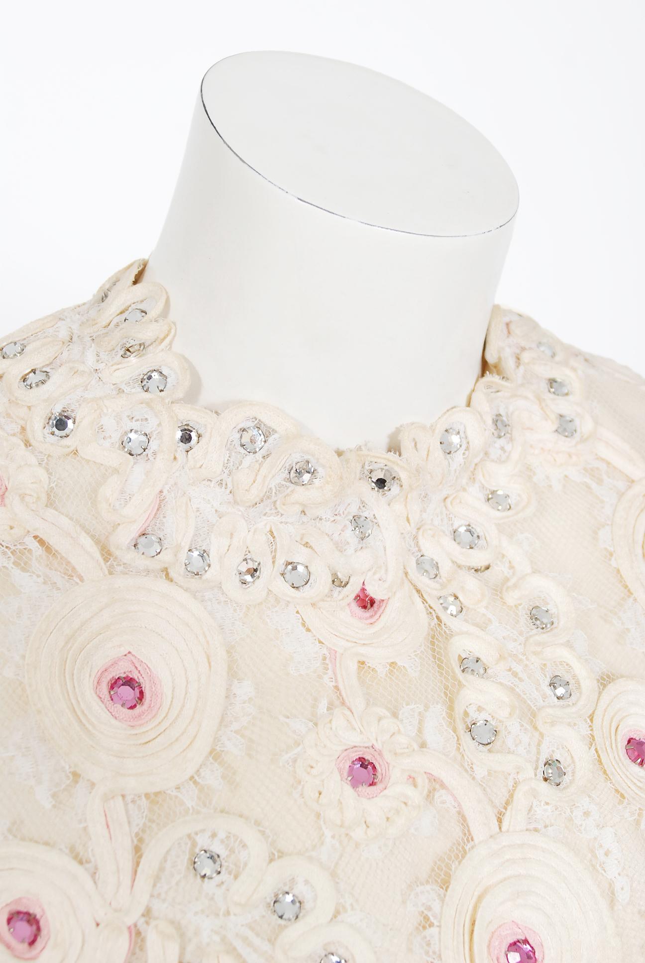 Vintage 1960's Henri Bendel Ivory & Pink Embroidered Lace Babydoll Mini Dress In Good Condition In Beverly Hills, CA