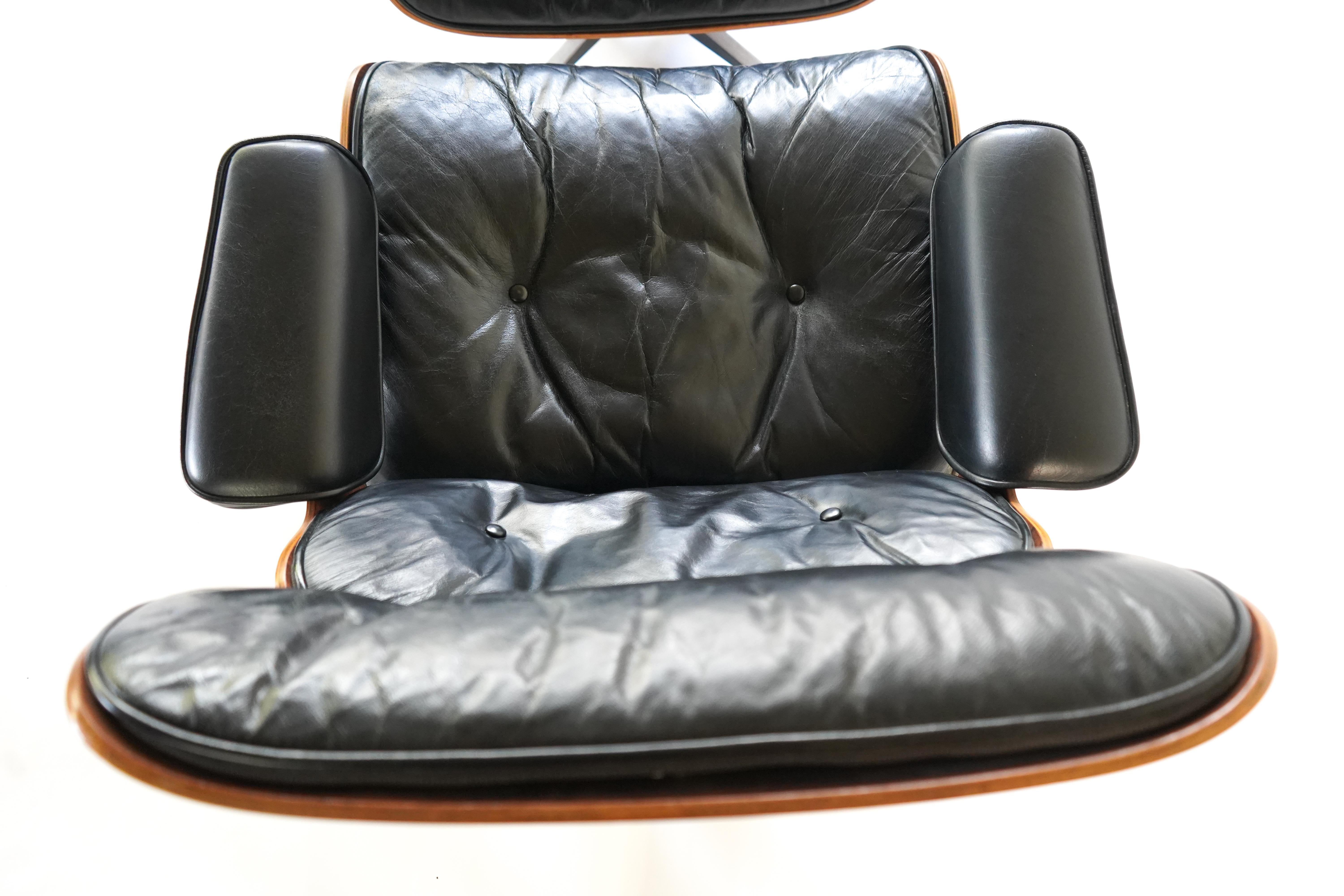 Fauteuil de salon et repose-pieds Eames vintage Herman Miller des années 1960 670 & 671 2