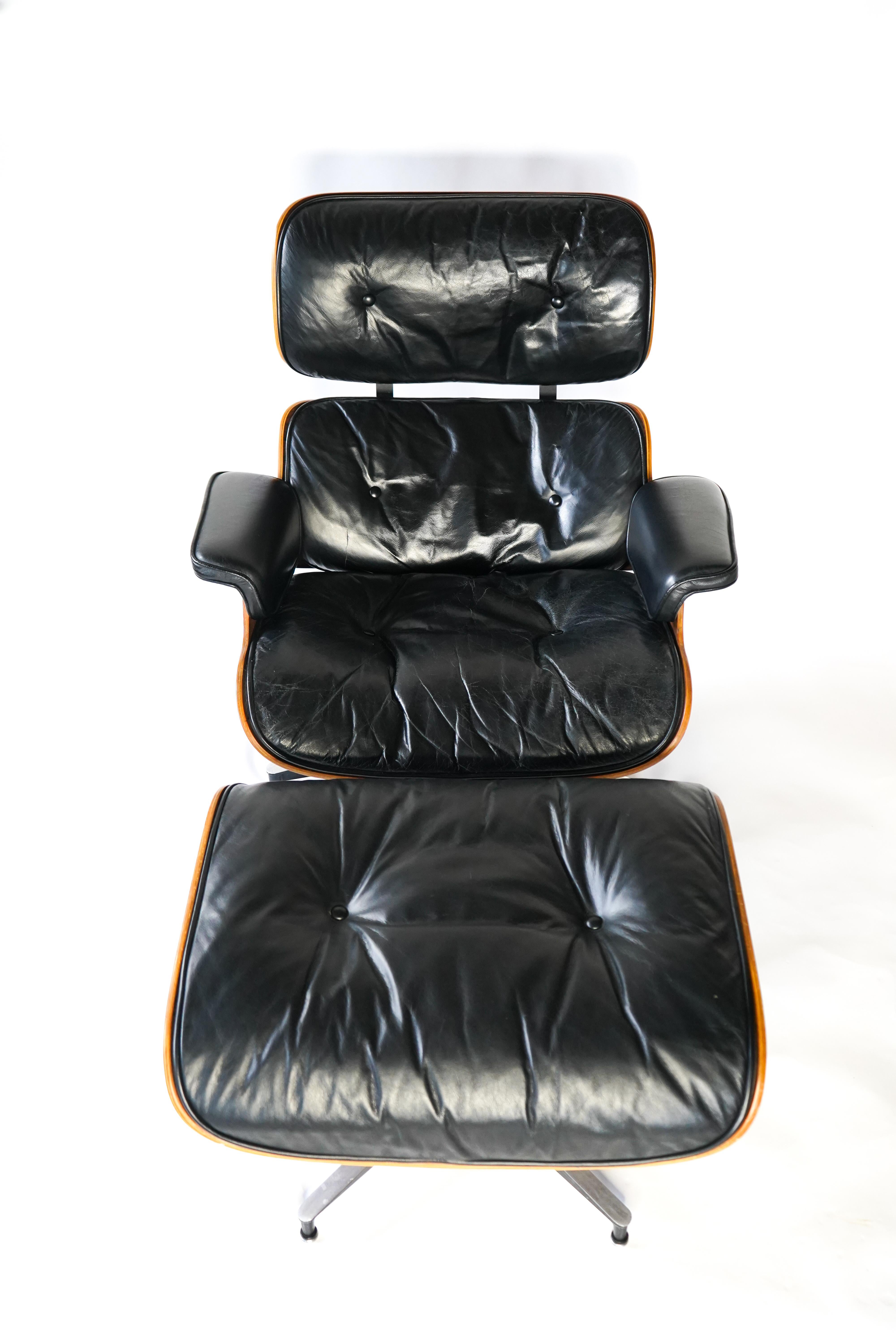 Vintage 1960's Herman Miller Eames Lounge and Ottoman 670 & 671 6