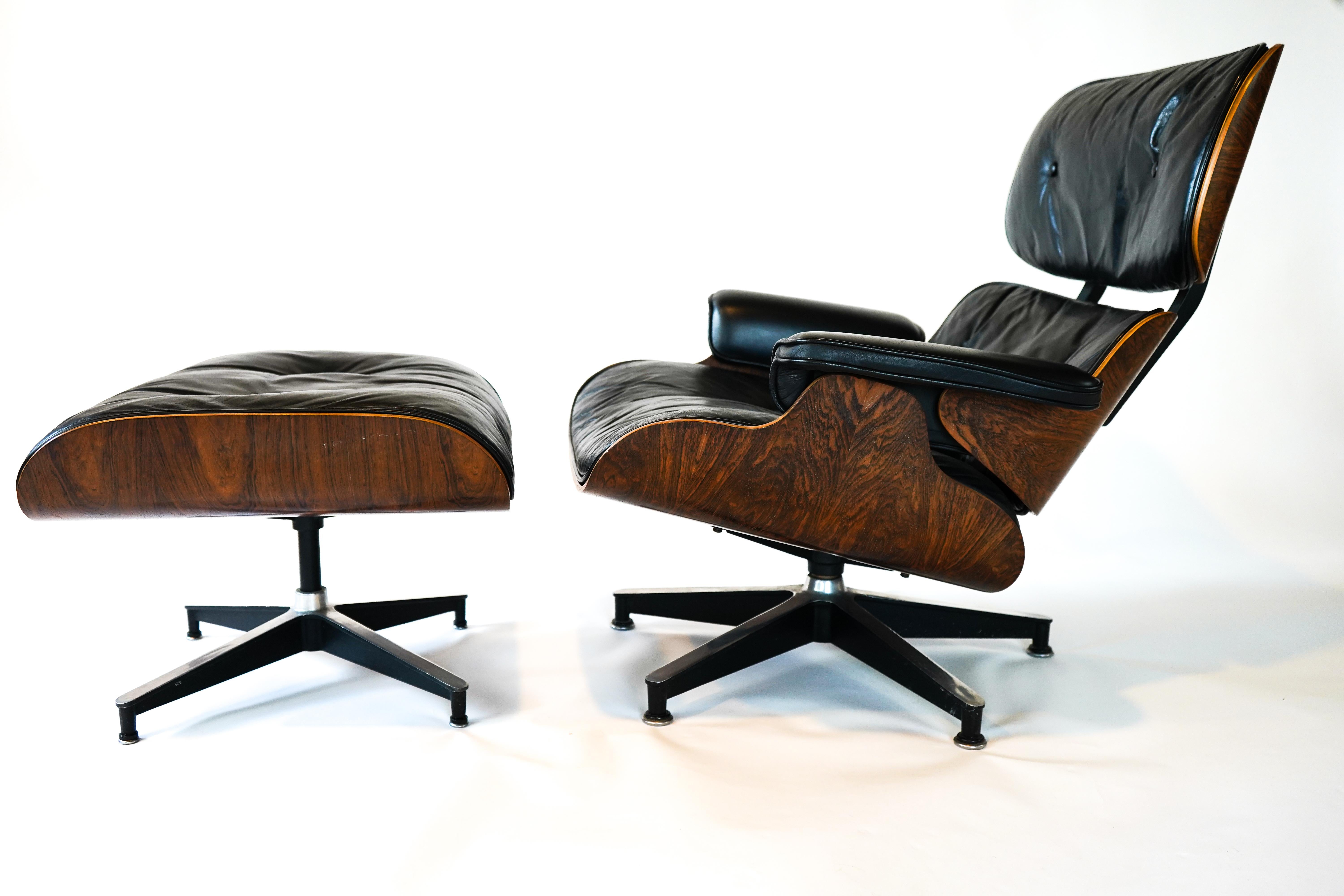 Fauteuil de salon et repose-pieds Eames vintage Herman Miller des années 1960 670 & 671 7