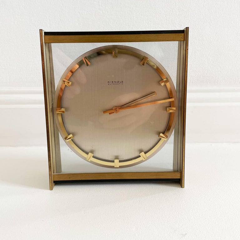Orologio da tavolo vintage 1960 Hollywood Regency in ottone e