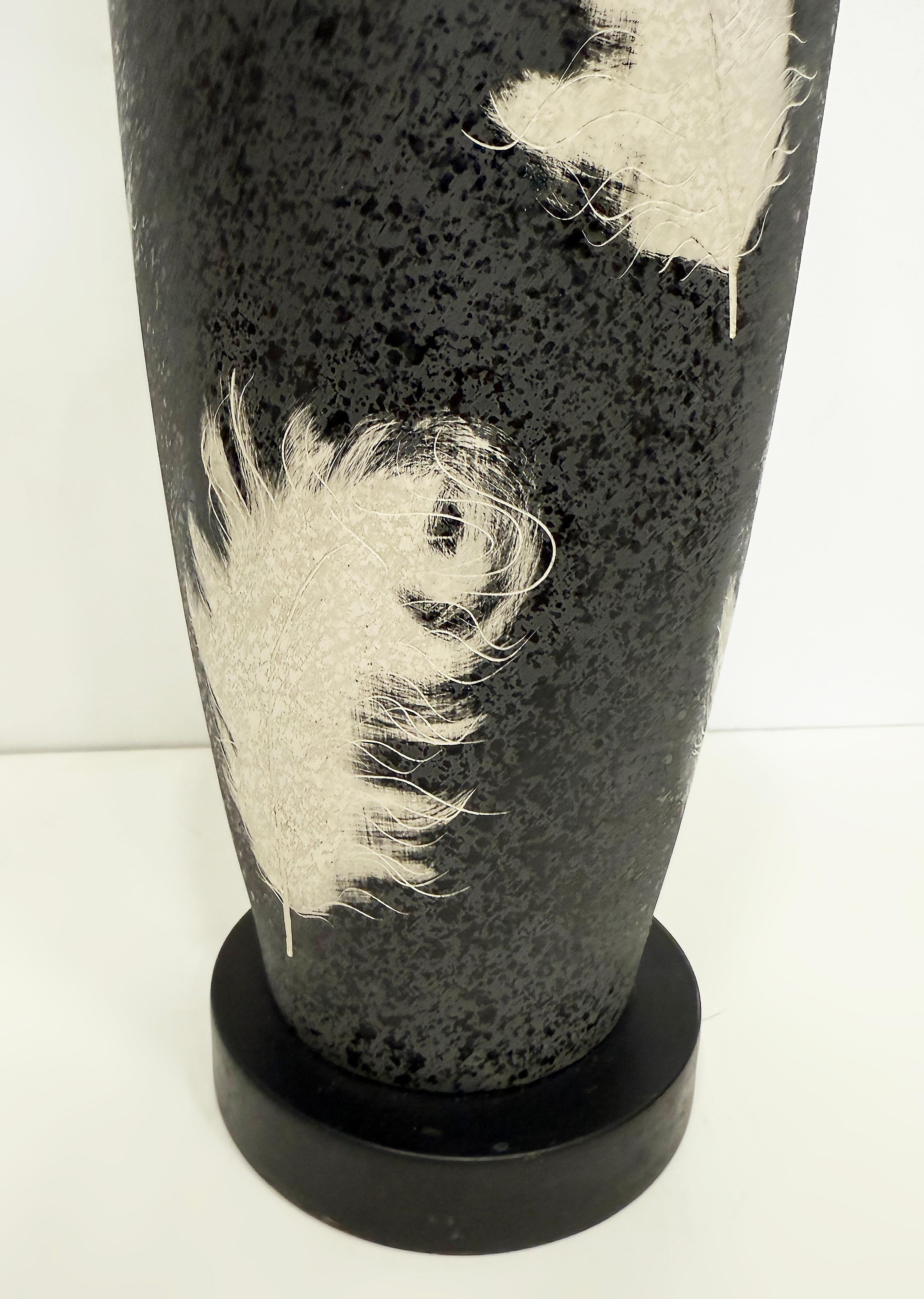 Lámpara de mesa vintage de cerámica Hollywood Regency de los años 60 Latón en venta