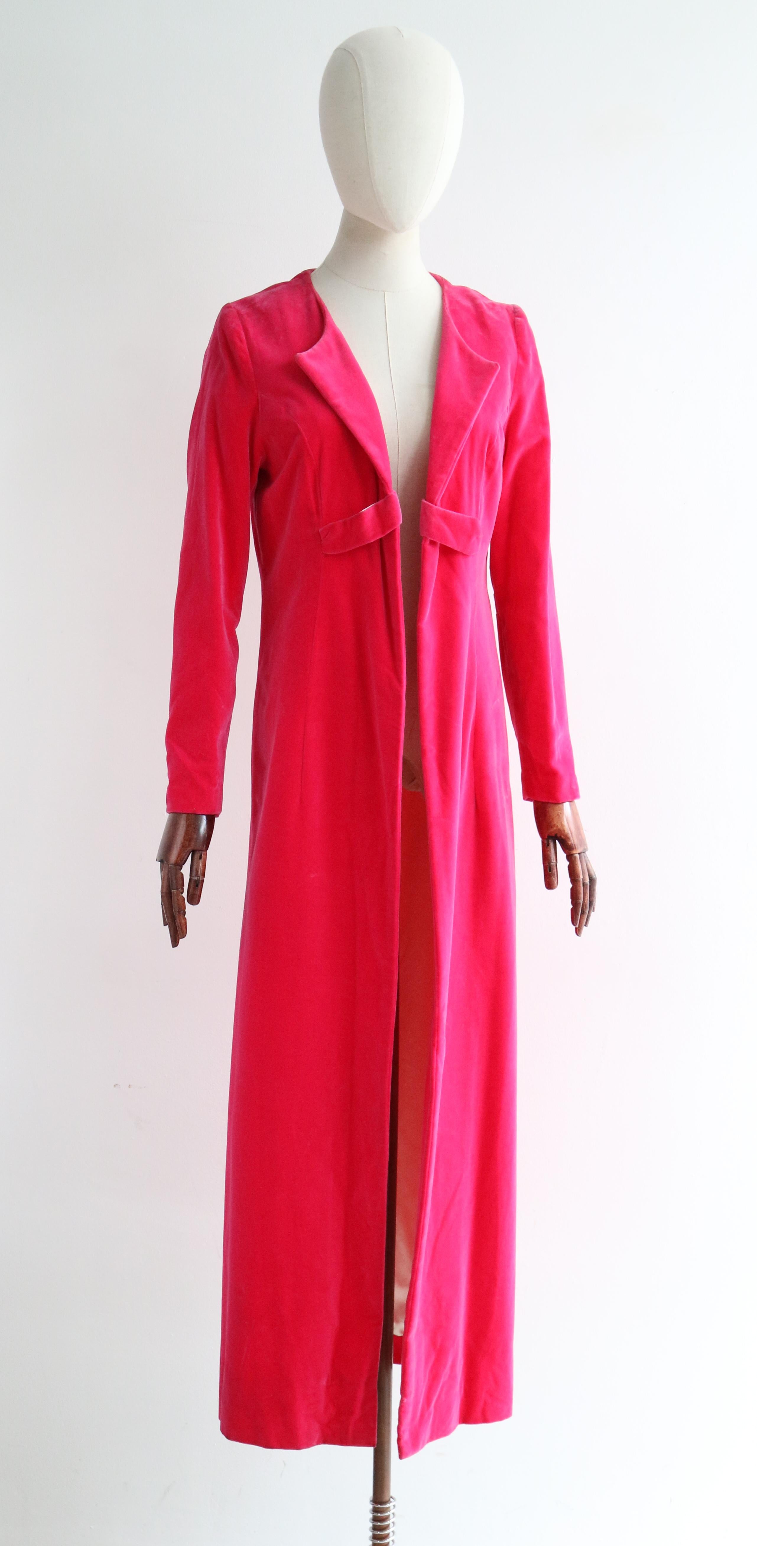 Rose Manteau de soirée vintage en velours rose vif (années 1960), taille UK 12 US 8