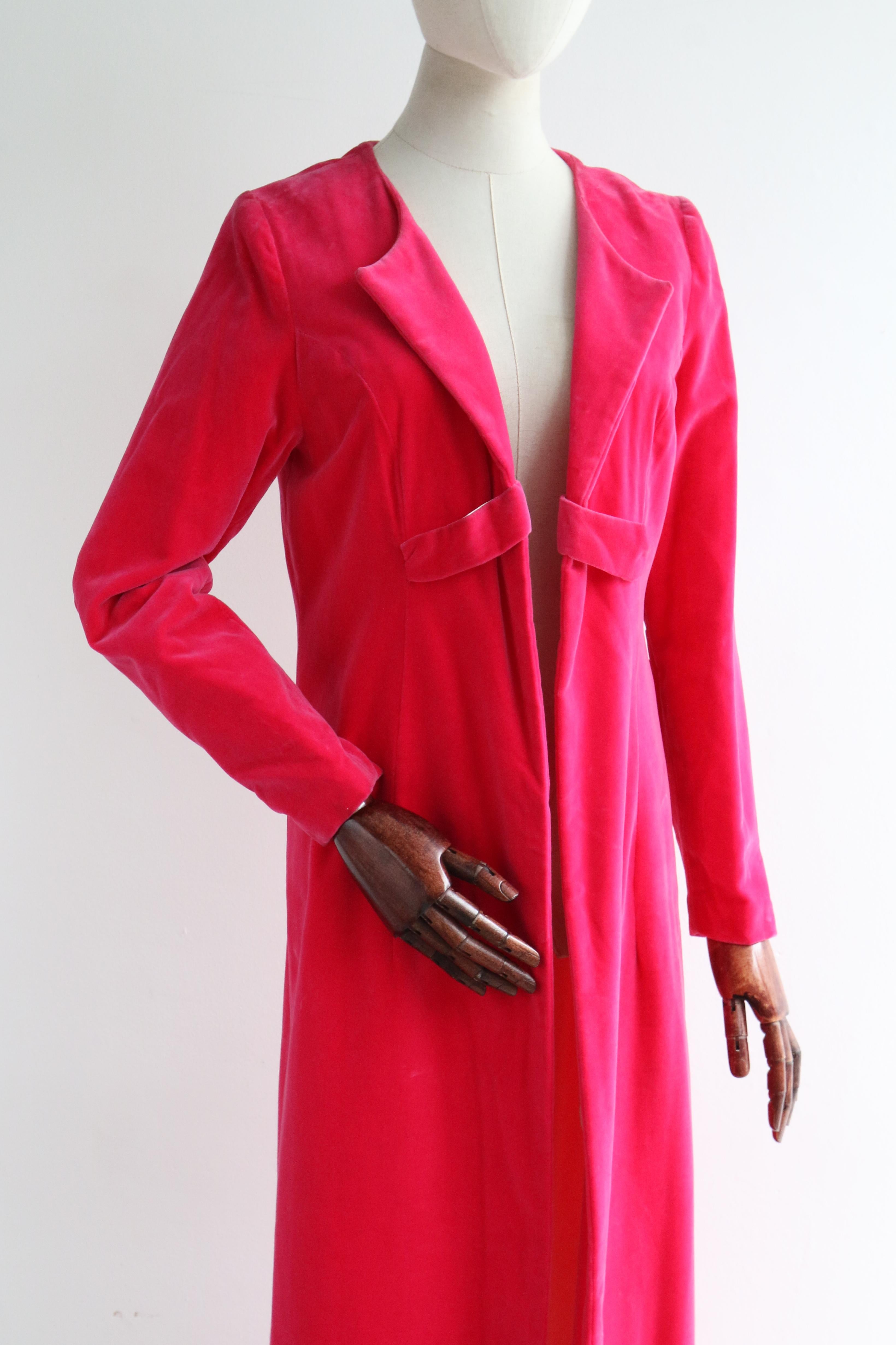 Vintage 1960's Hot Pink Velvet Evening Coat UK 12 US 8 For Sale 1