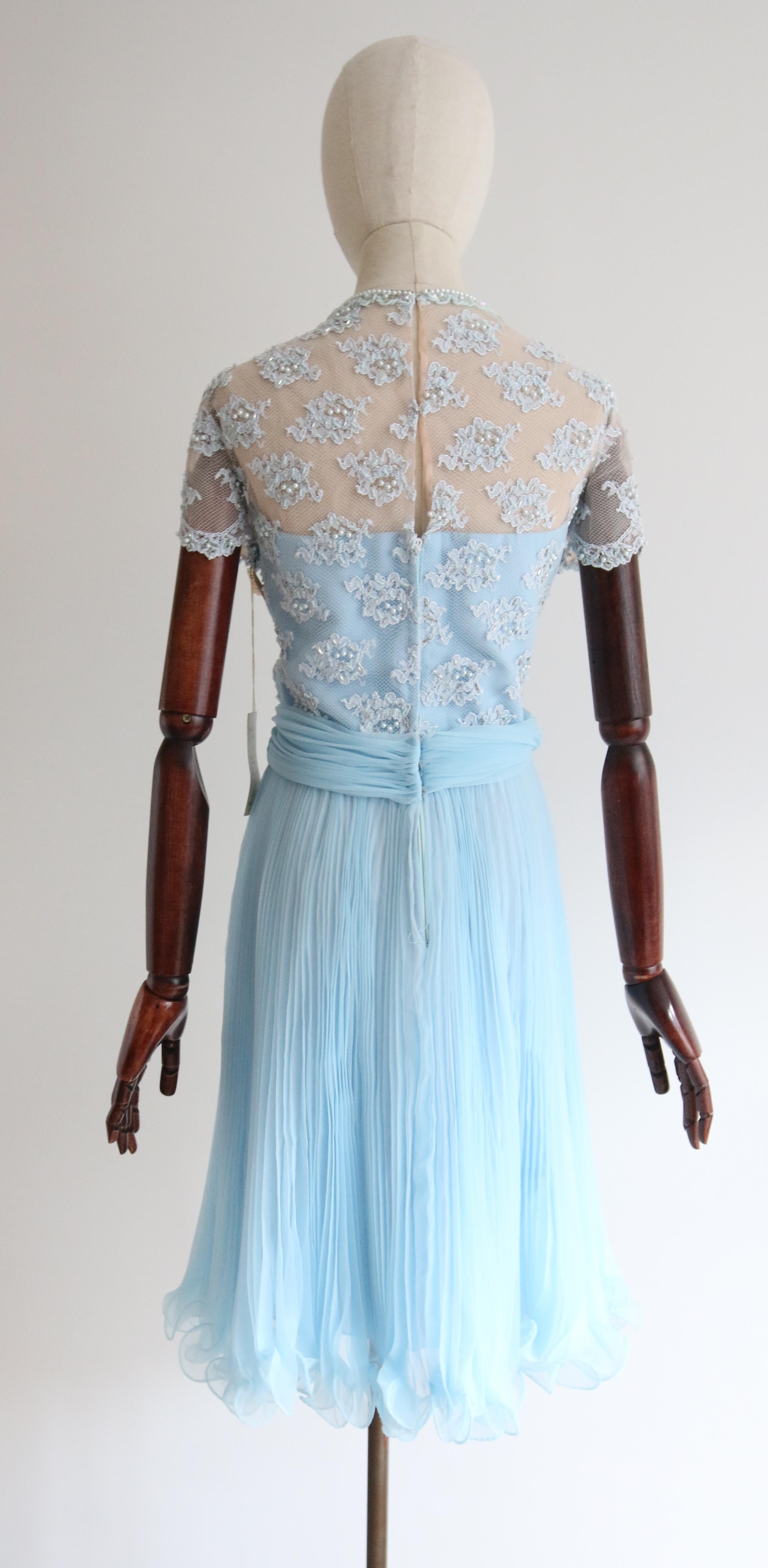 Vintage 1960's Ice Blue Chiffon and Lace Pleated Dress UK 12 US 8 For Sale 5