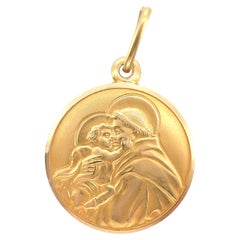 Vintage 1960s Italian 18K Saint Anthony of Padua Holding Baby Jesus Medallion