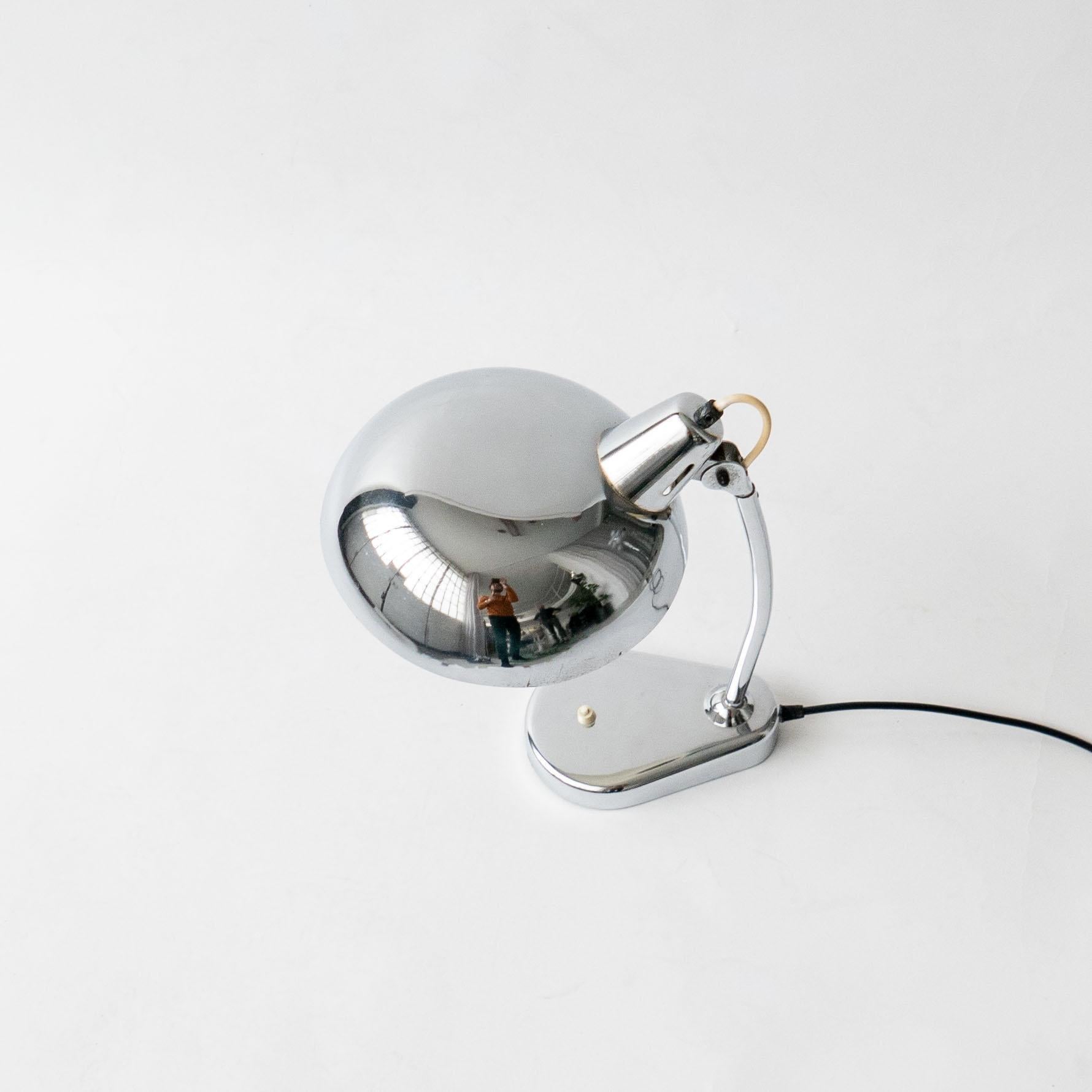 Lampe de table Seminara « Ministeriale » en métal chromé, fabriquée en Italie, années 1960 en vente 1