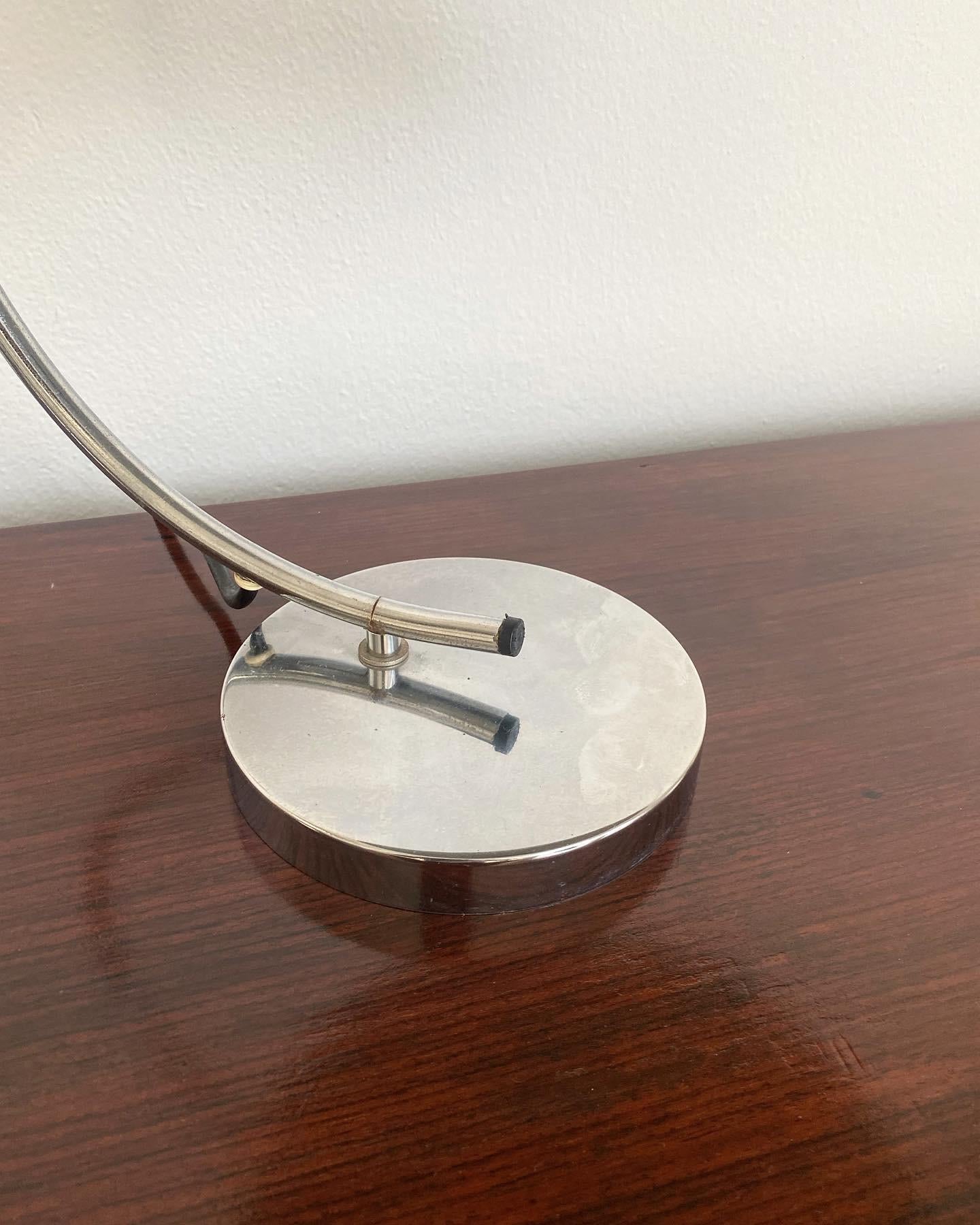 Mid-Century Aluminum Table Lamp, Sculptural and Decorative, Timeless Design For Sale 2