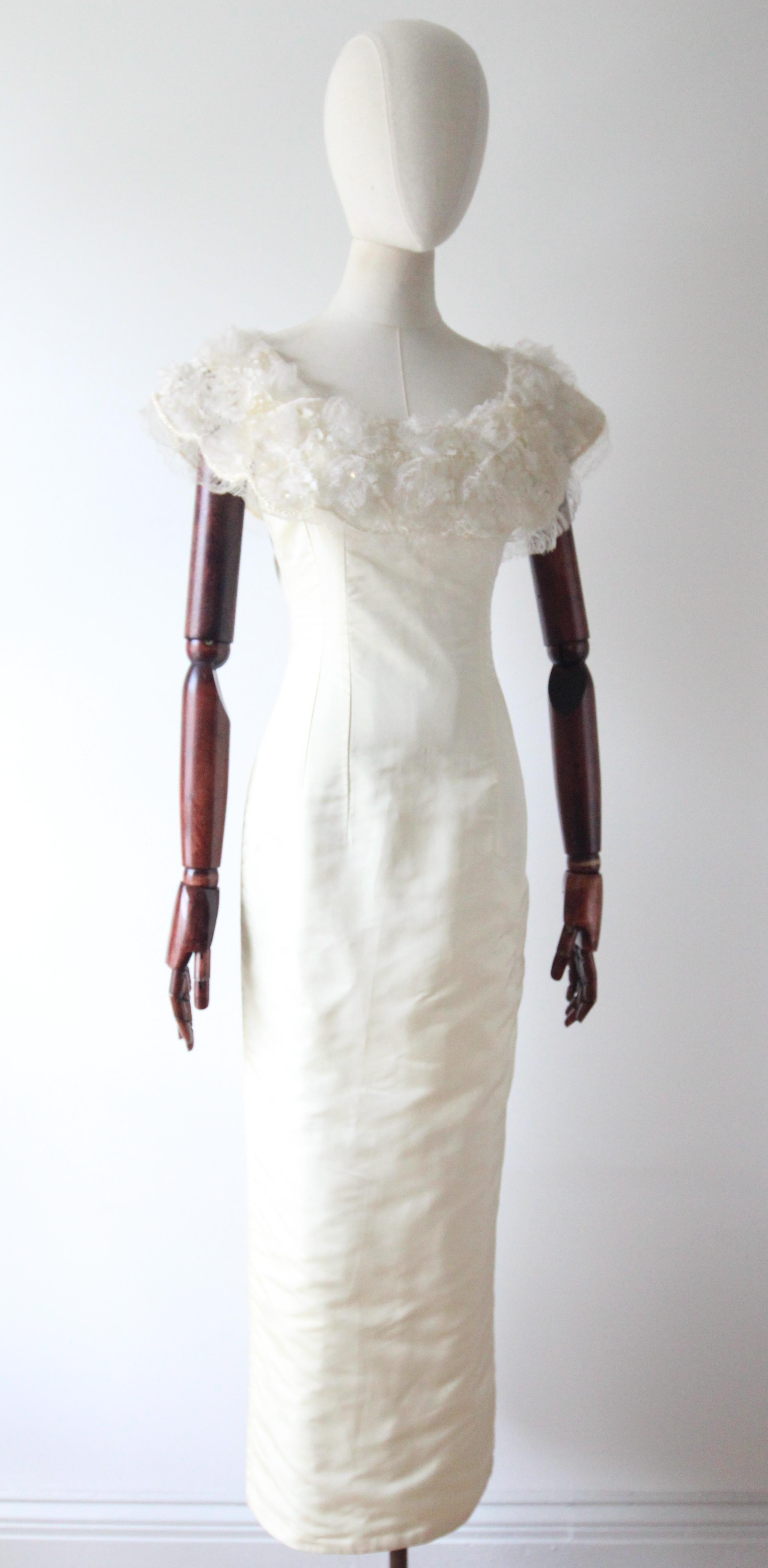 Robe de soirée vintage des années 1960 en organza ivoire et rayonne crème GB 8 US 4 Pour femmes en vente