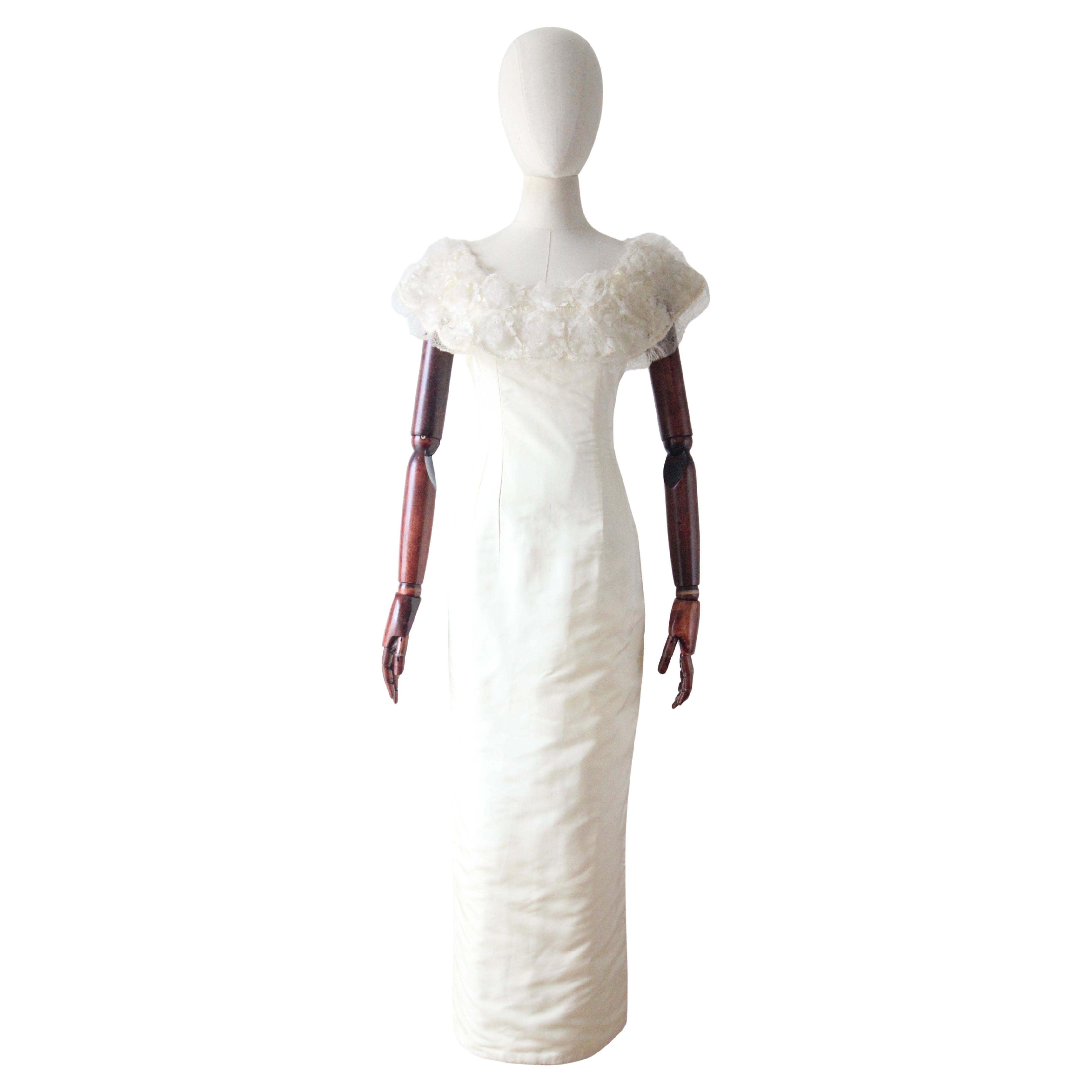 Vintage 1960's Elfenbein Organza und Creme Viskose Abendkleid UK 8 US 4