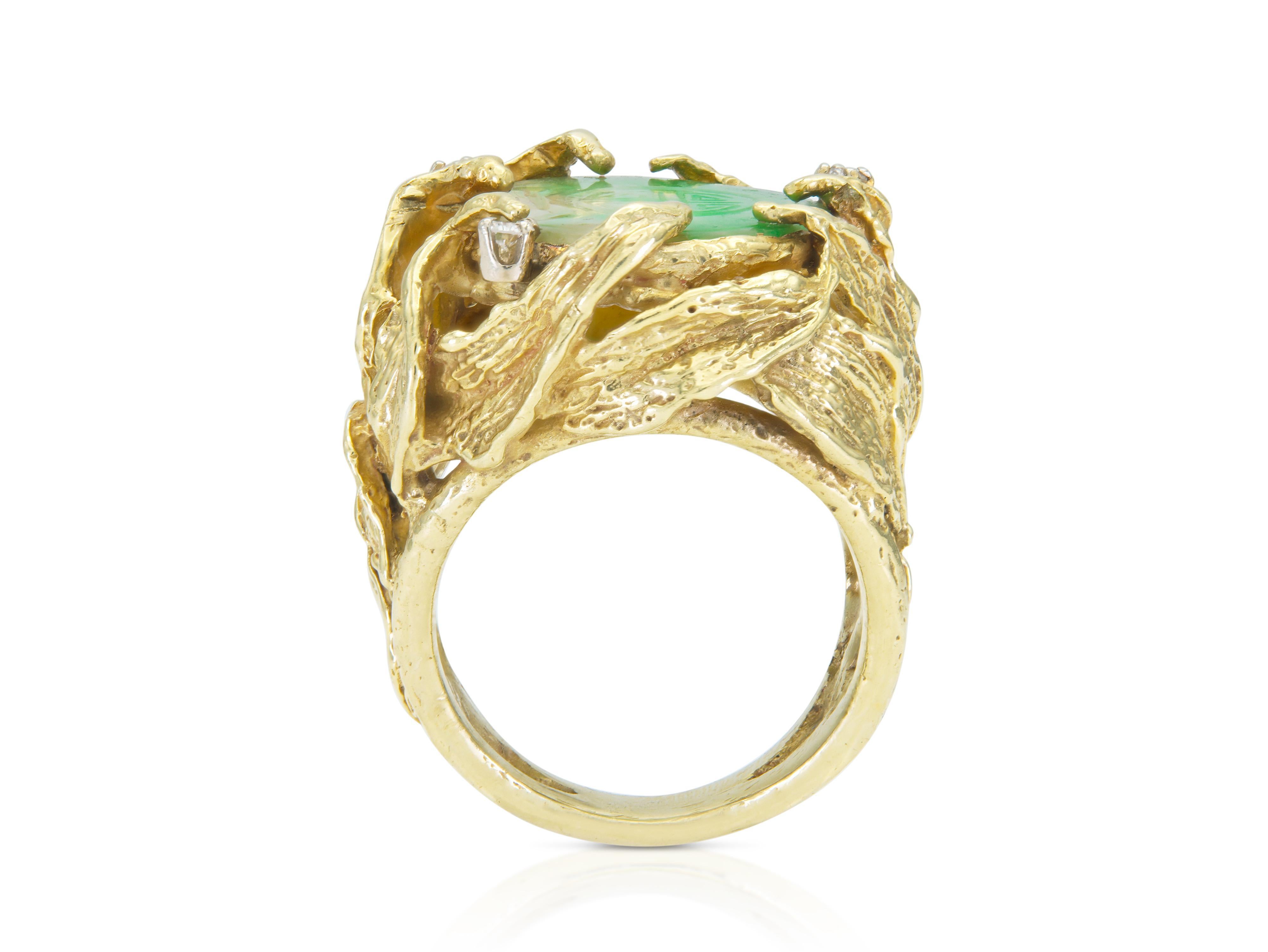 Vintage 1960s Jade and Gold Ring Bon état - En vente à New York, NY