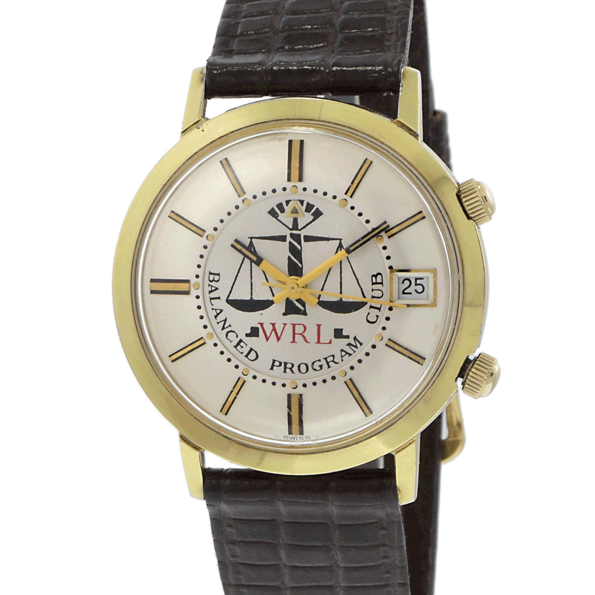Vintage 1960s Jaeger-LeCoultre Automatic Memovox Alarm Watch État moyen - En vente à New York, NY