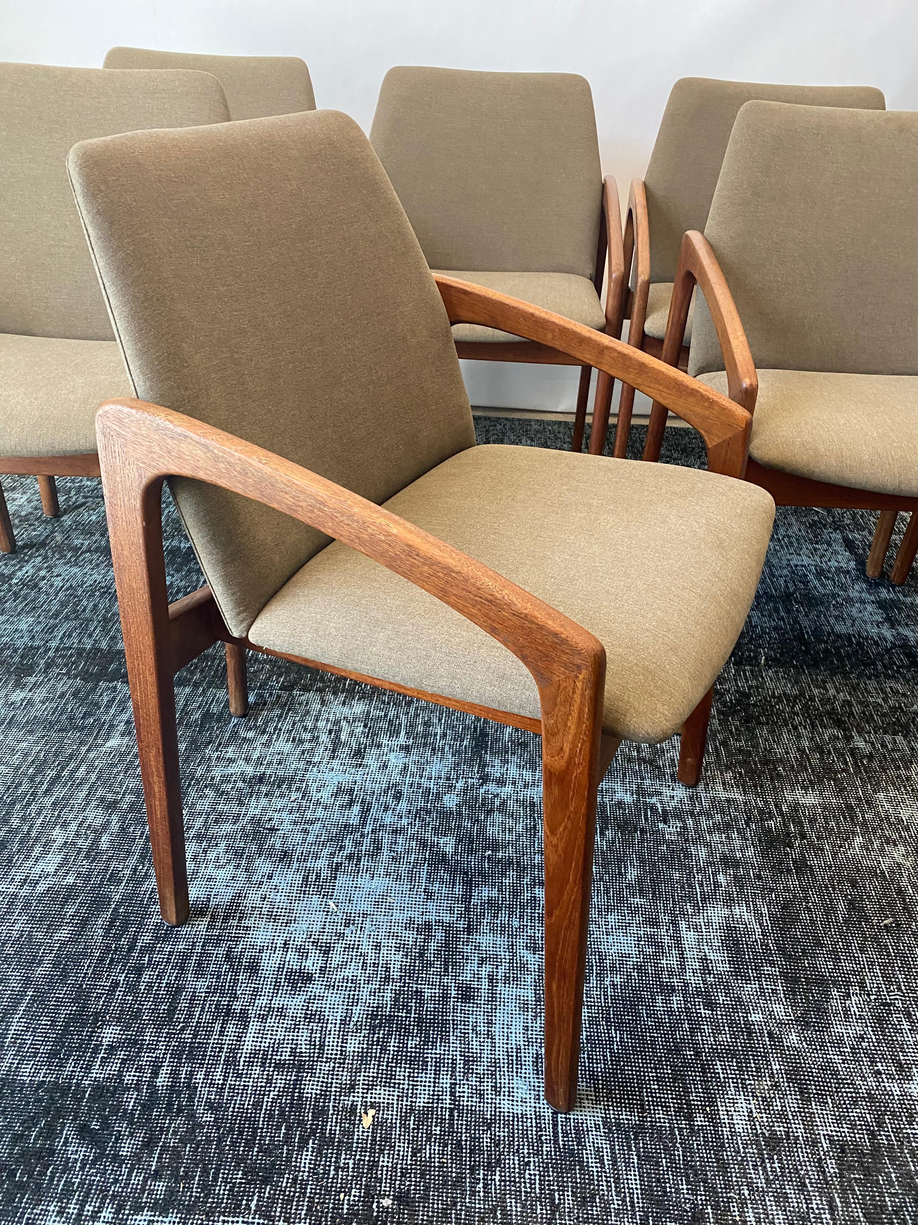 Vintage 1960s Kai Kristiansen Set of Six Teak Dining Chairs In Good Condition In San Antonio, TX